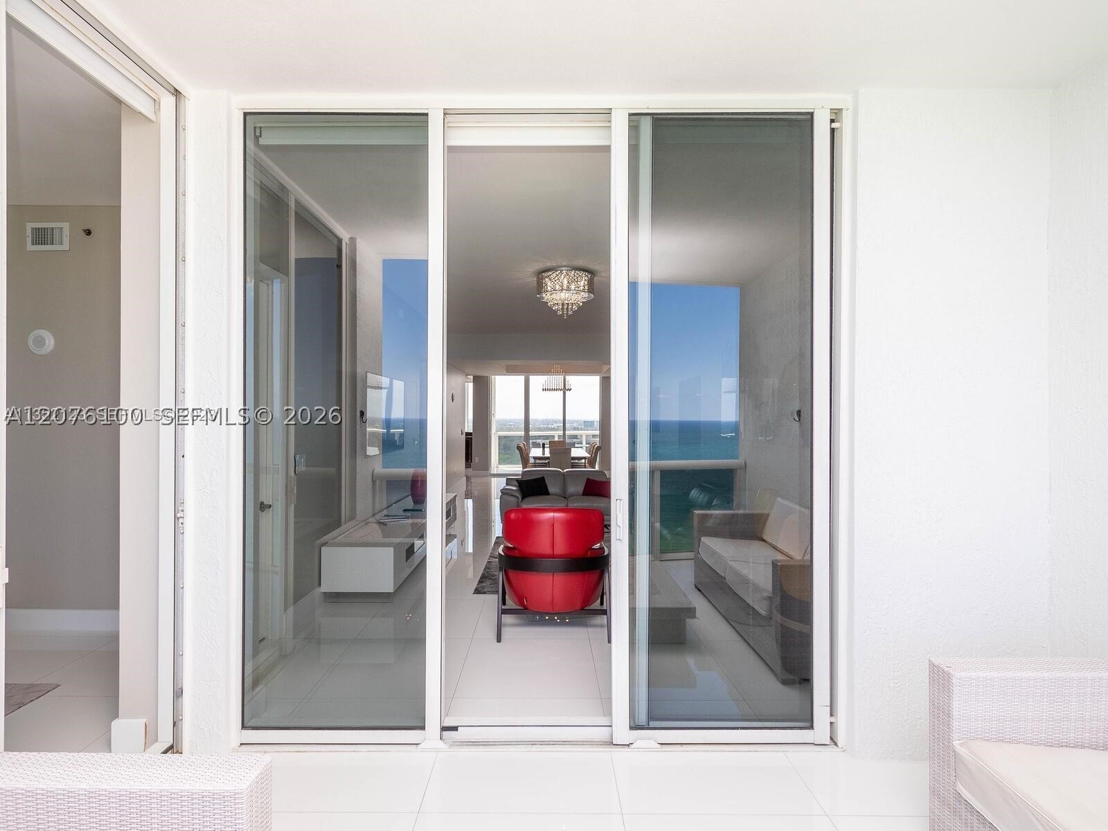 15901 Collins Ave #2504, Sunny Isles Beach FL 33160