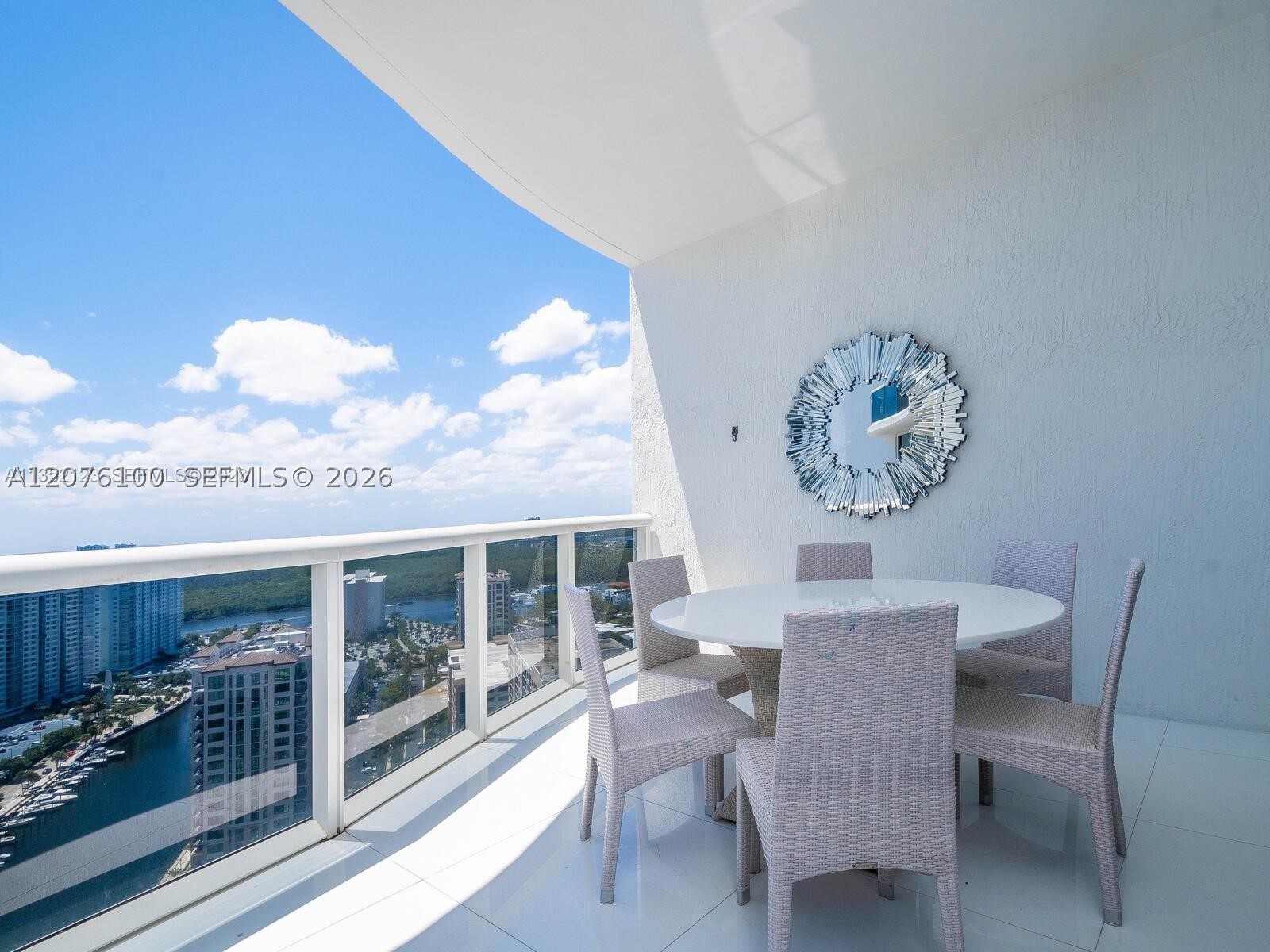 15901 Collins Ave #2504, Sunny Isles Beach FL 33160
