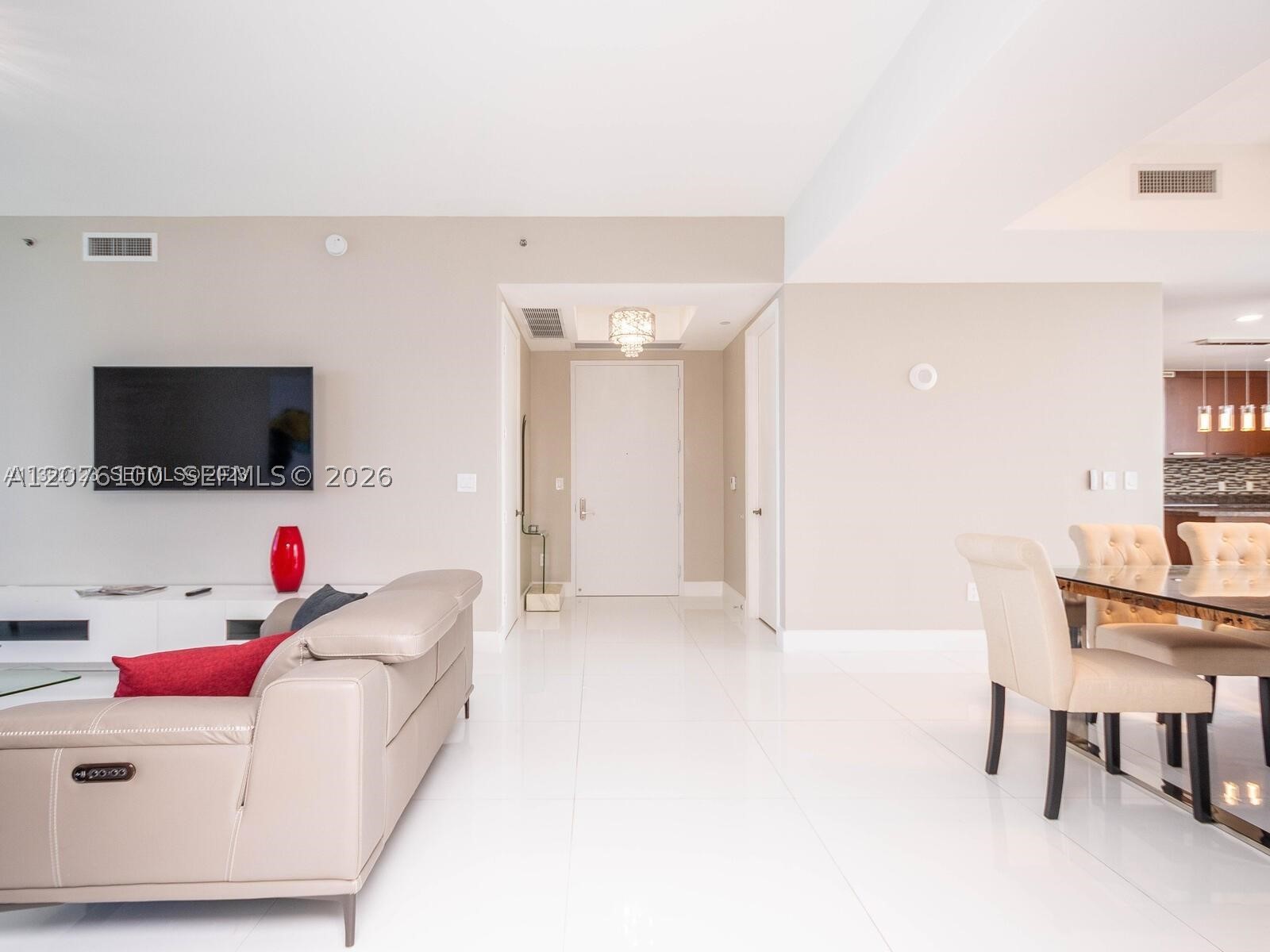 15901 Collins Ave #2504, Sunny Isles Beach FL 33160
