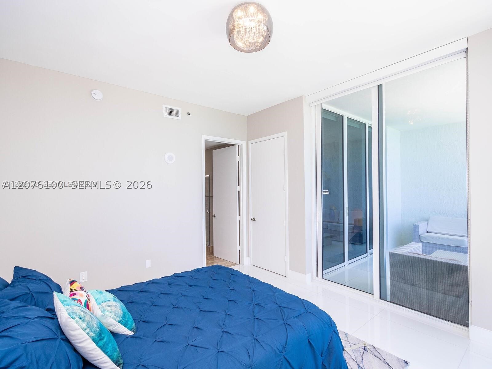 15901 Collins Ave #2504, Sunny Isles Beach FL 33160