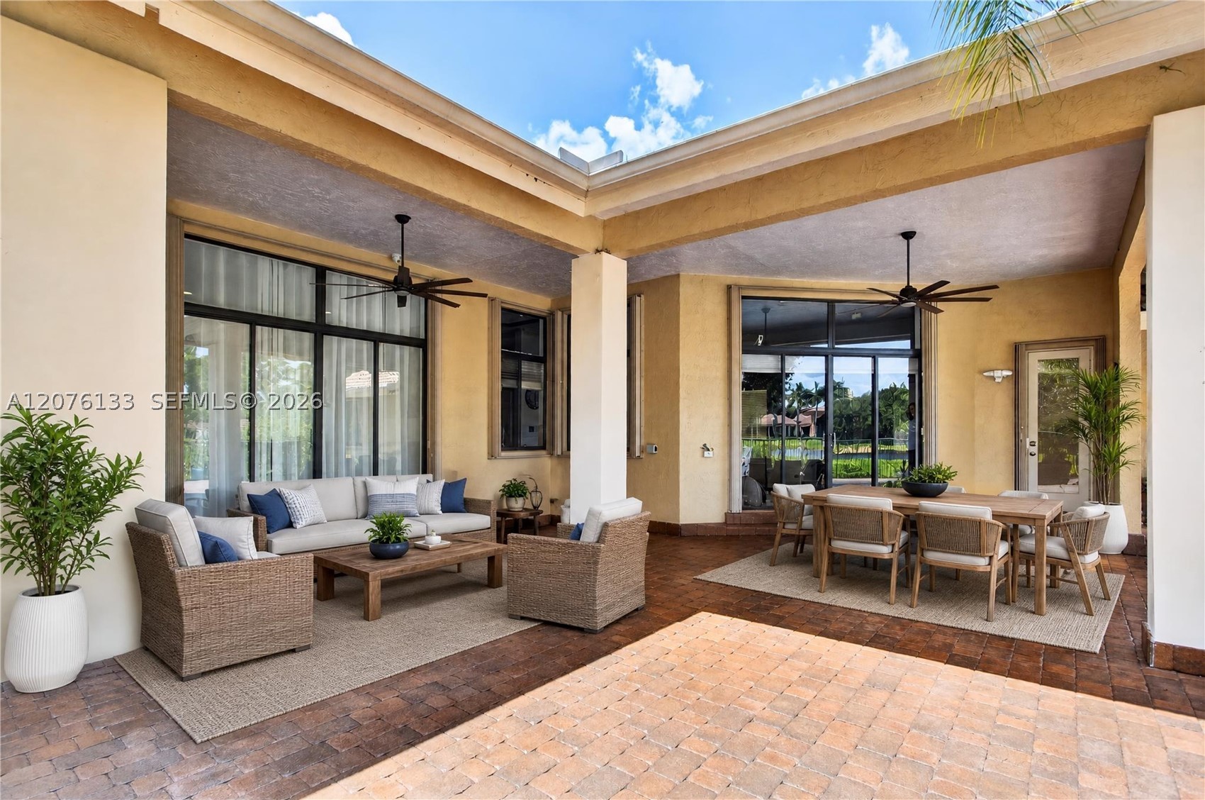 2725 Hunter Rd, Weston FL 33331