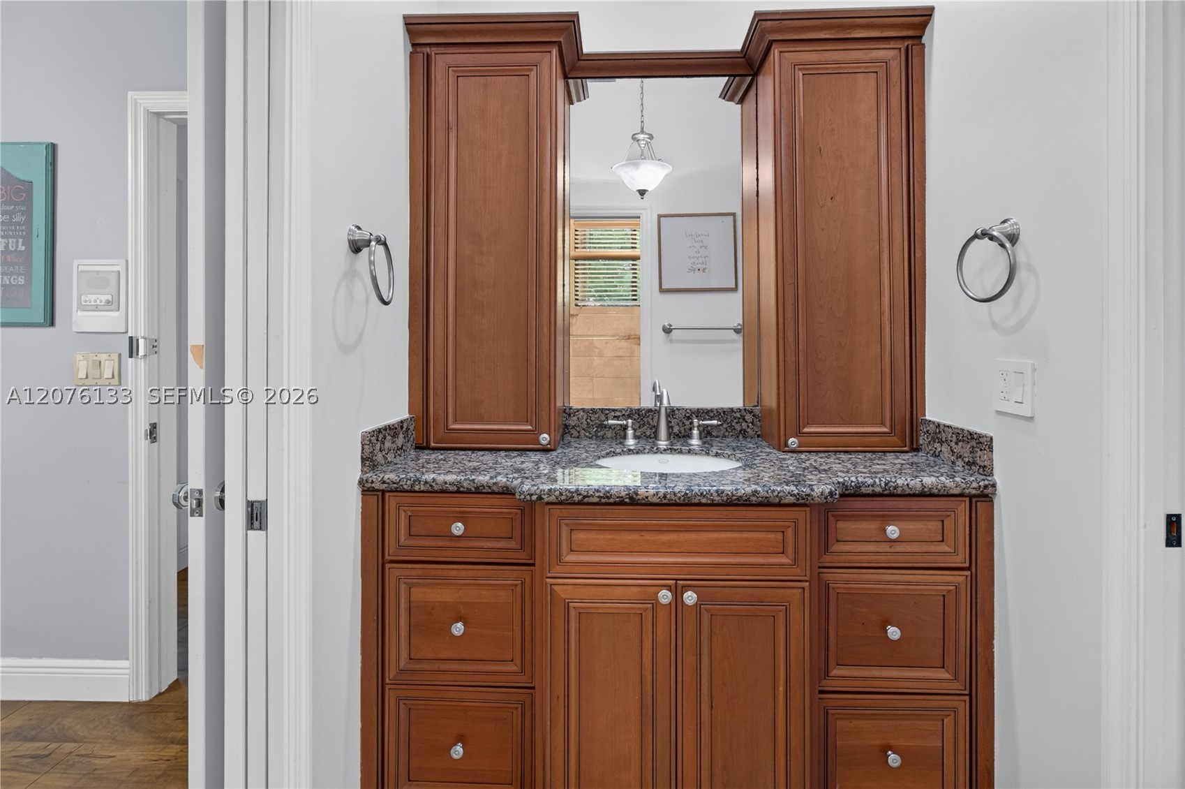 2725 Hunter Rd, Weston FL 33331