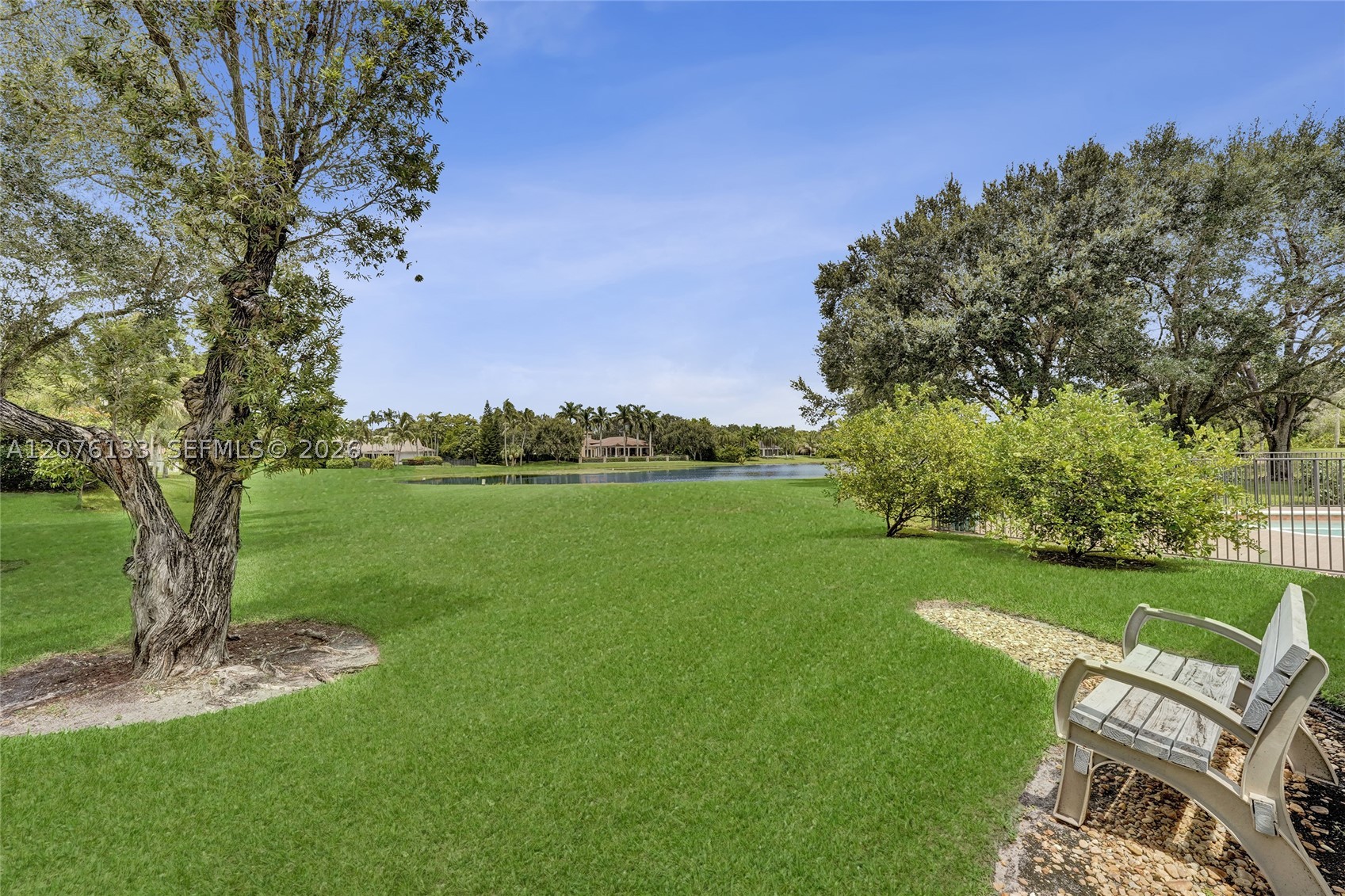 2725 Hunter Rd, Weston FL 33331