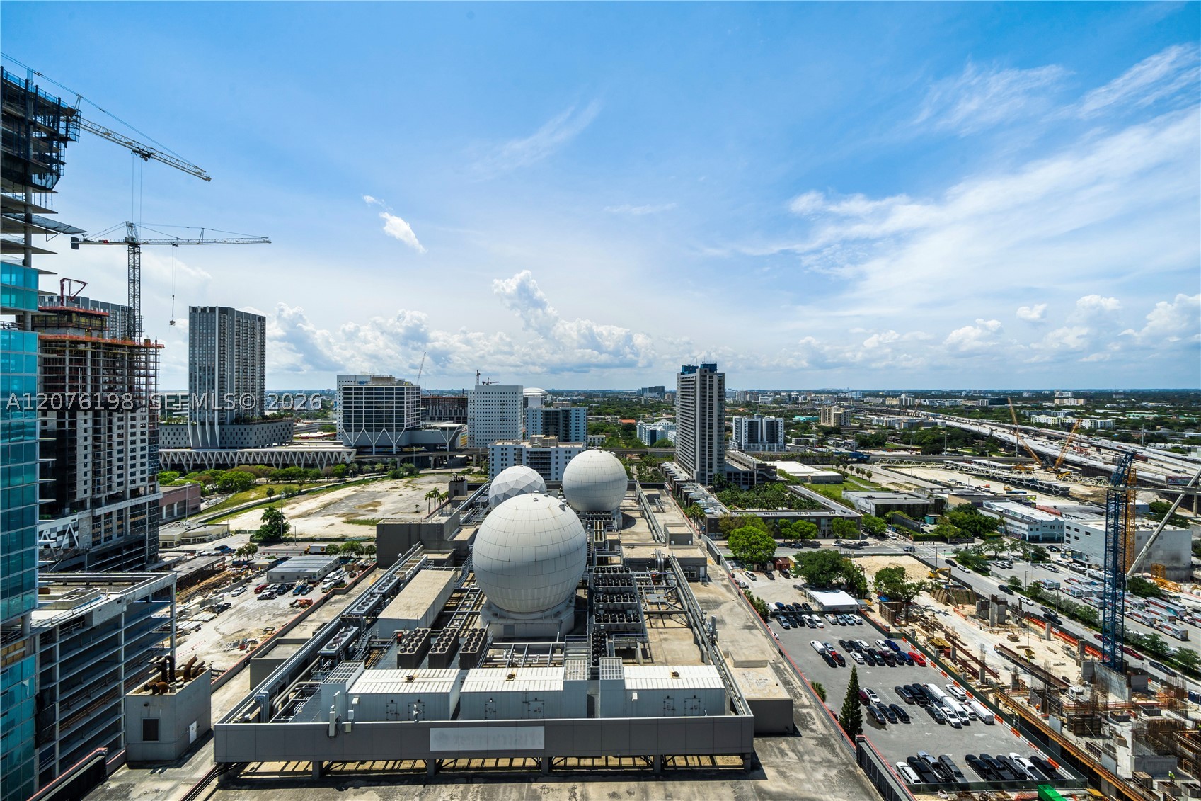 851 NE 1st AVE #2106, Miami FL 33132