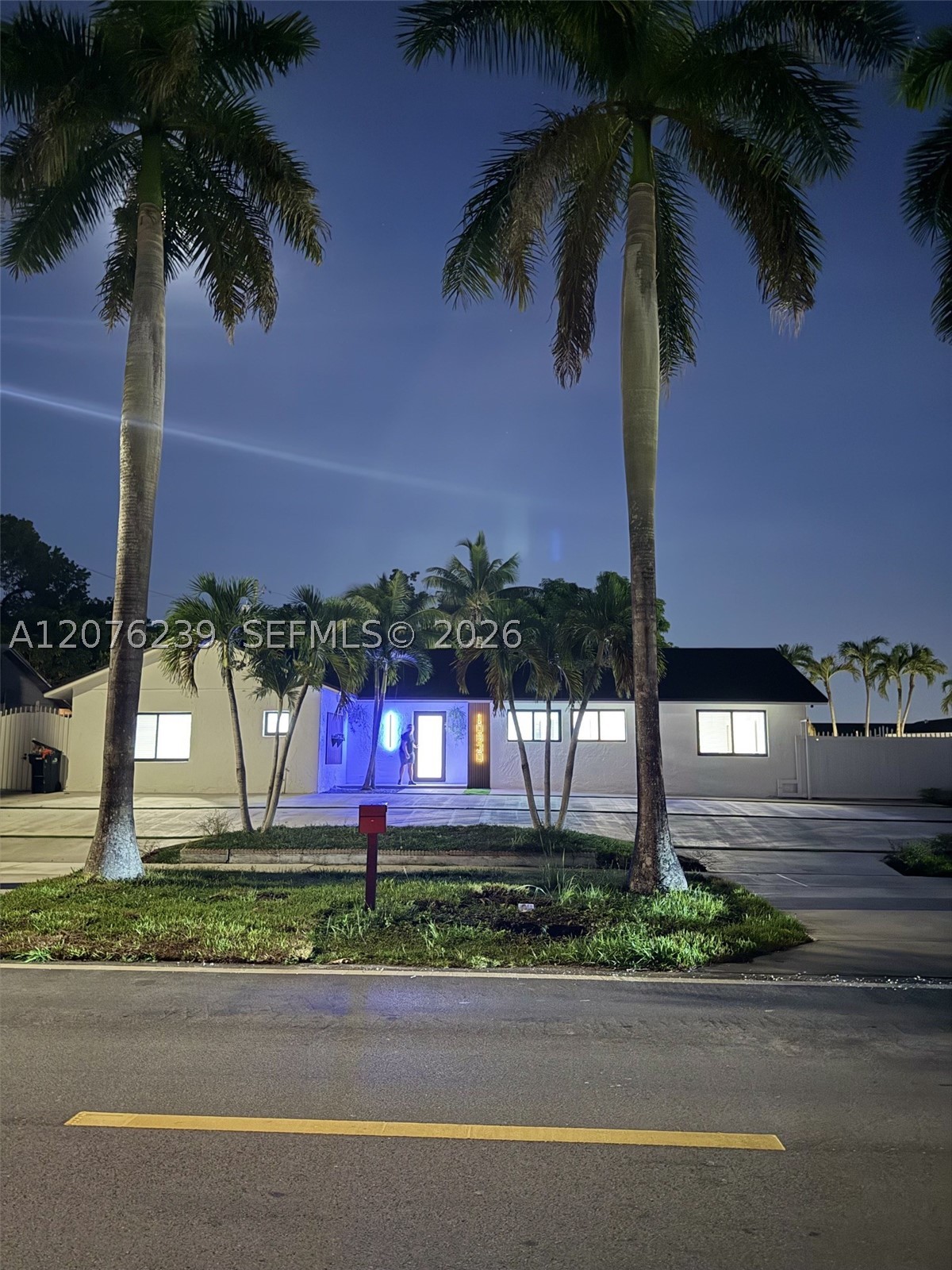 10830 SW 160th St, Miami FL 33157