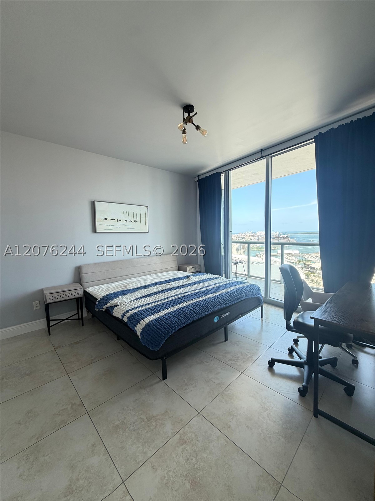 888 Biscayne Blvd #2702, Miami FL 33132