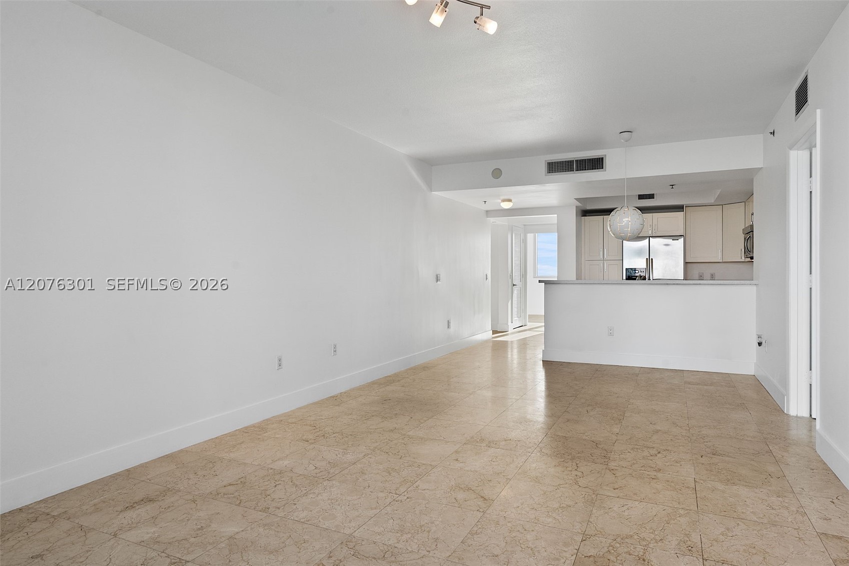 2641 N Flamingo Rd #2205N, Sunrise FL 33323