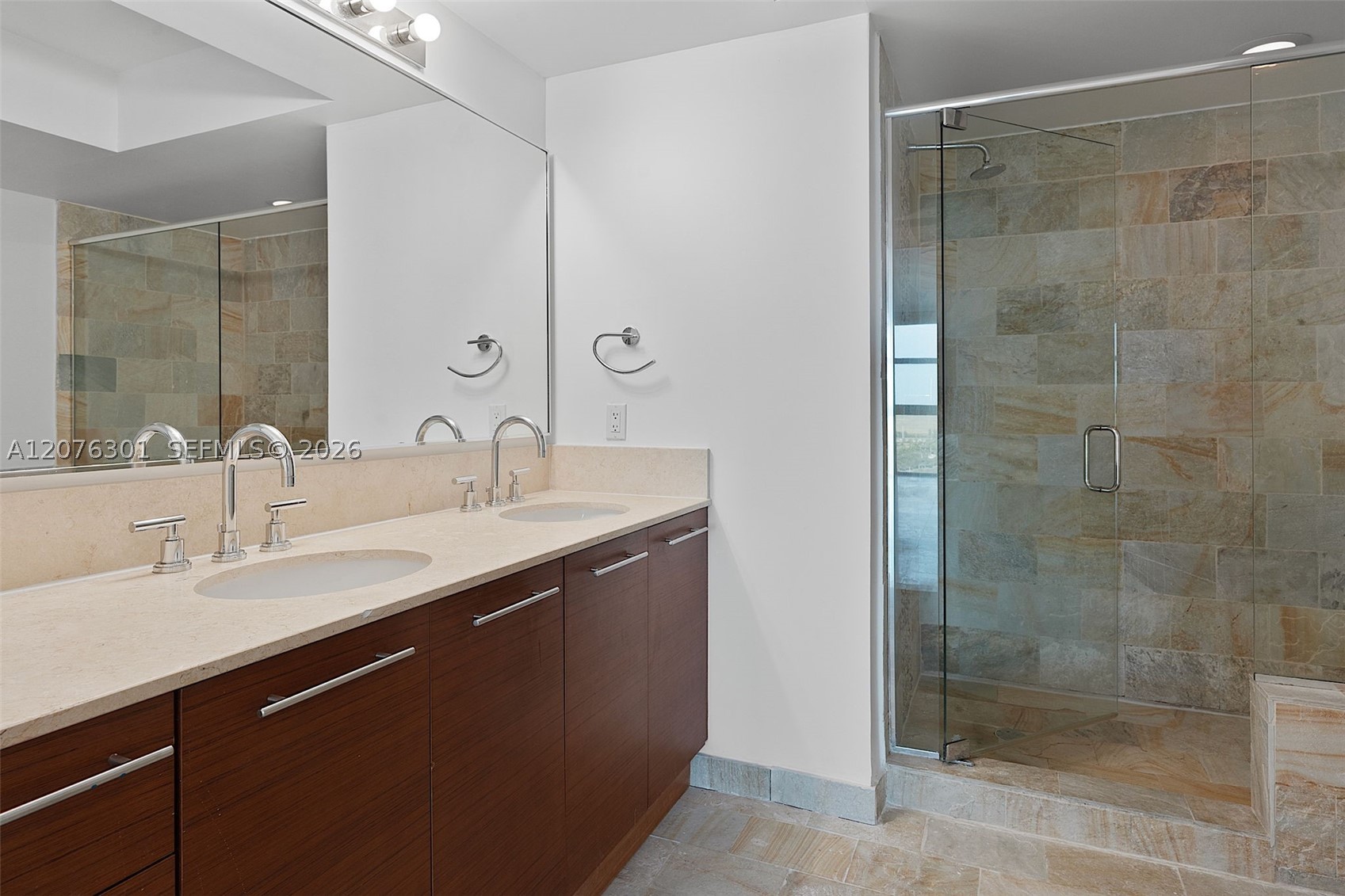 2641 N Flamingo Rd #2205N, Sunrise FL 33323