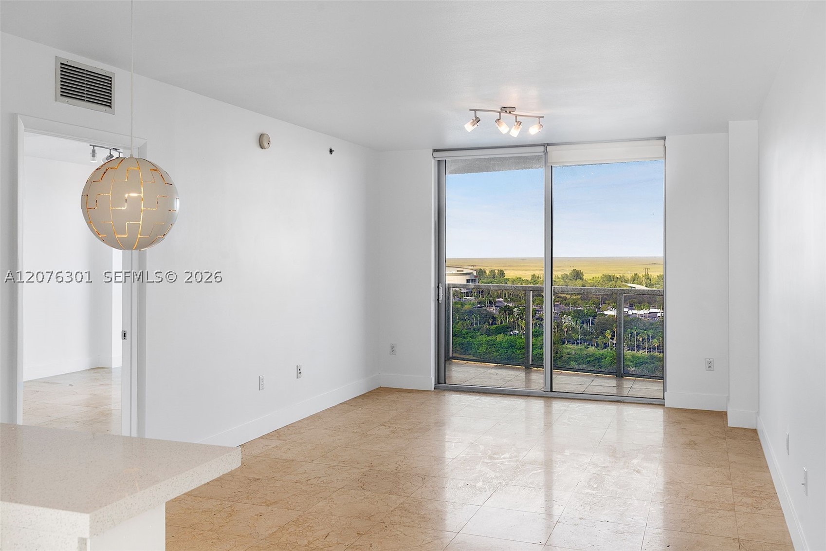 2641 N Flamingo Rd #2205N, Sunrise FL 33323