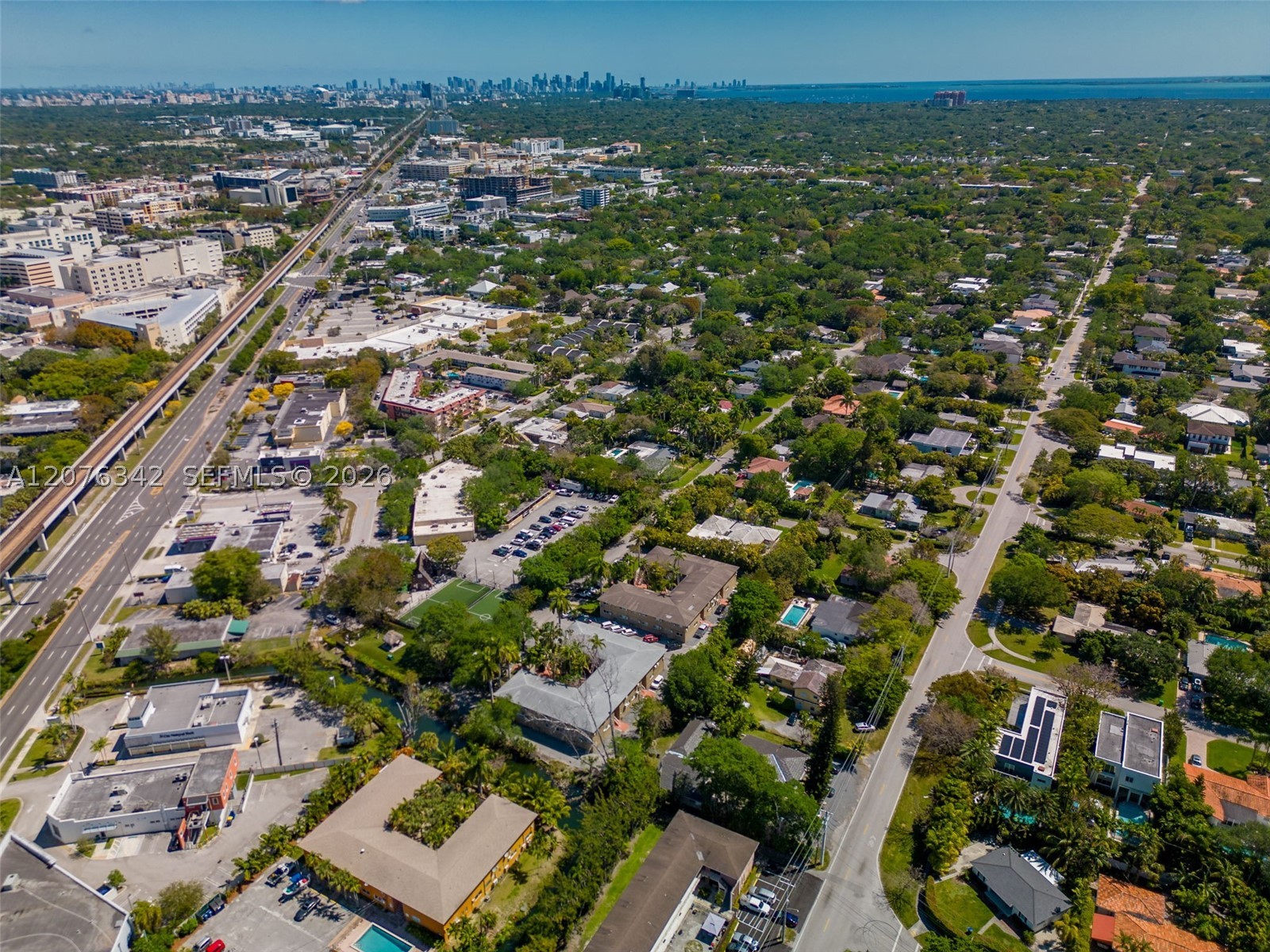 6330 SW 79th St #6, South Miami FL 33143