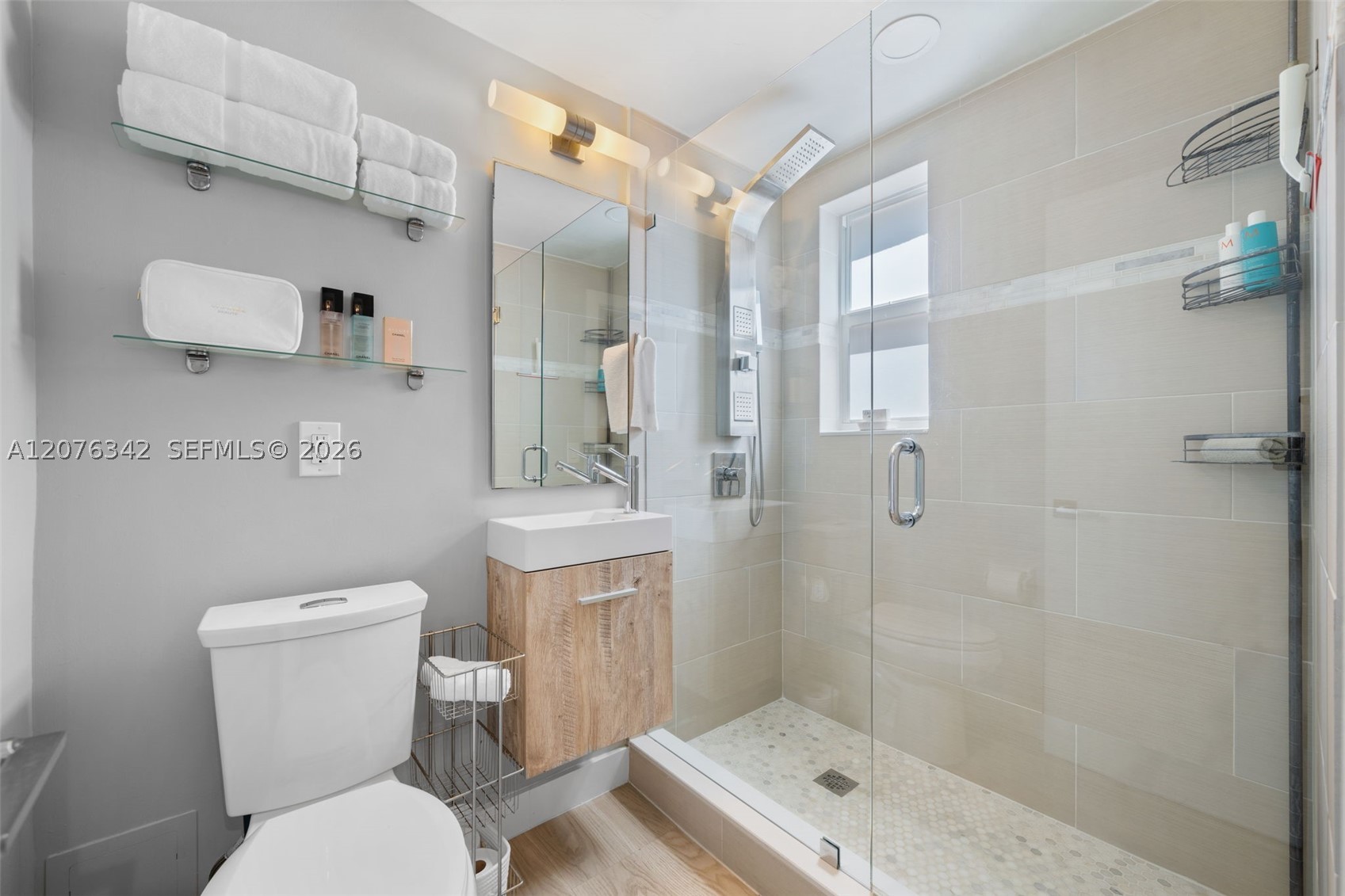 6330 SW 79th St #6, South Miami FL 33143