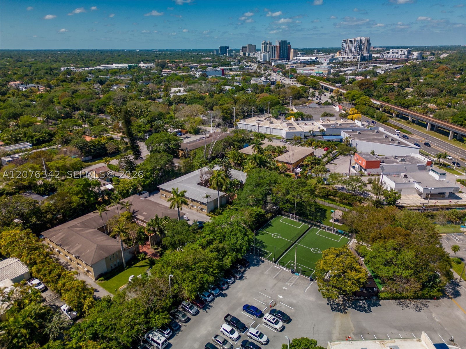 6330 SW 79th St #6, South Miami FL 33143
