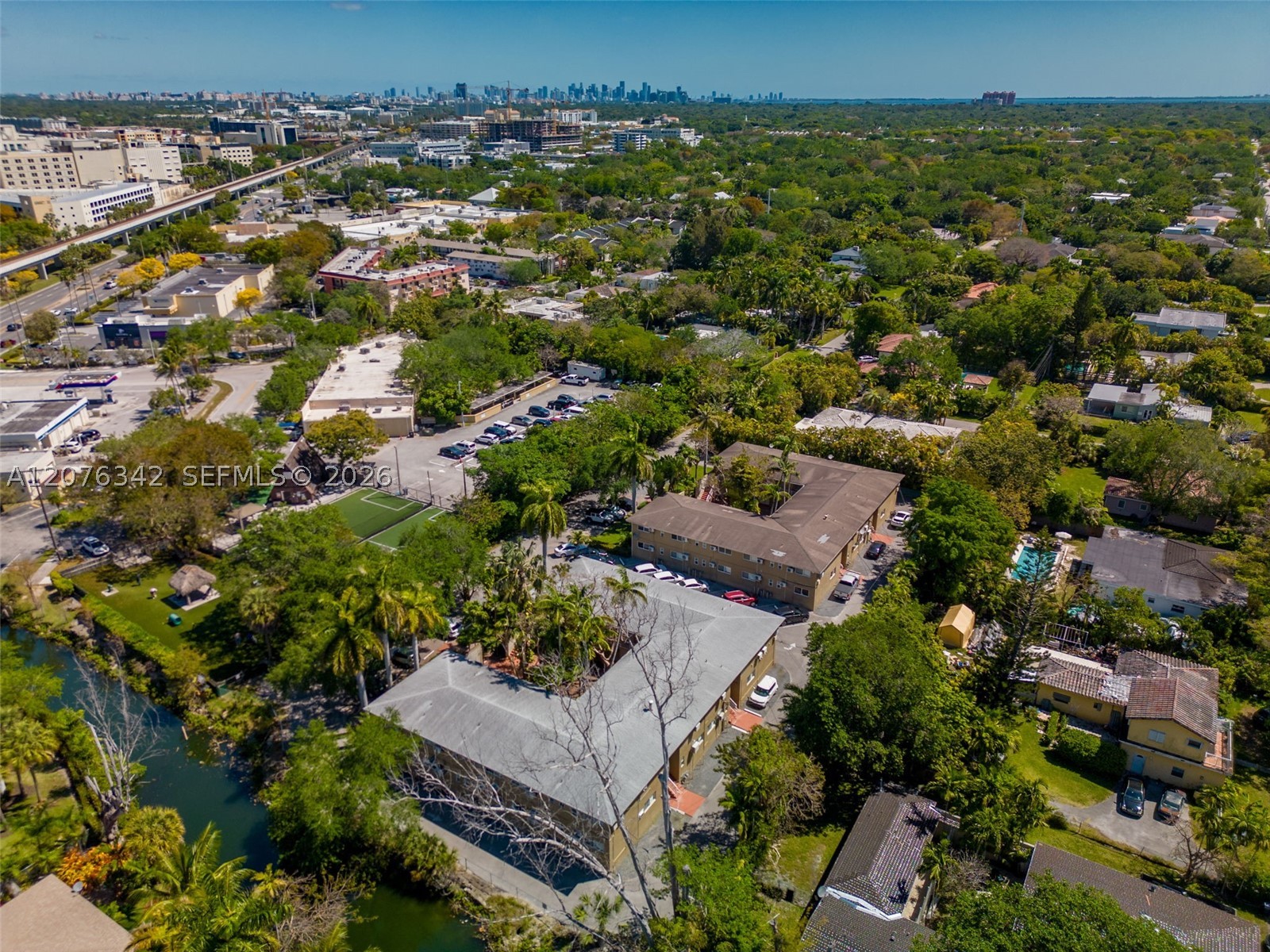 6330 SW 79th St #6, South Miami FL 33143