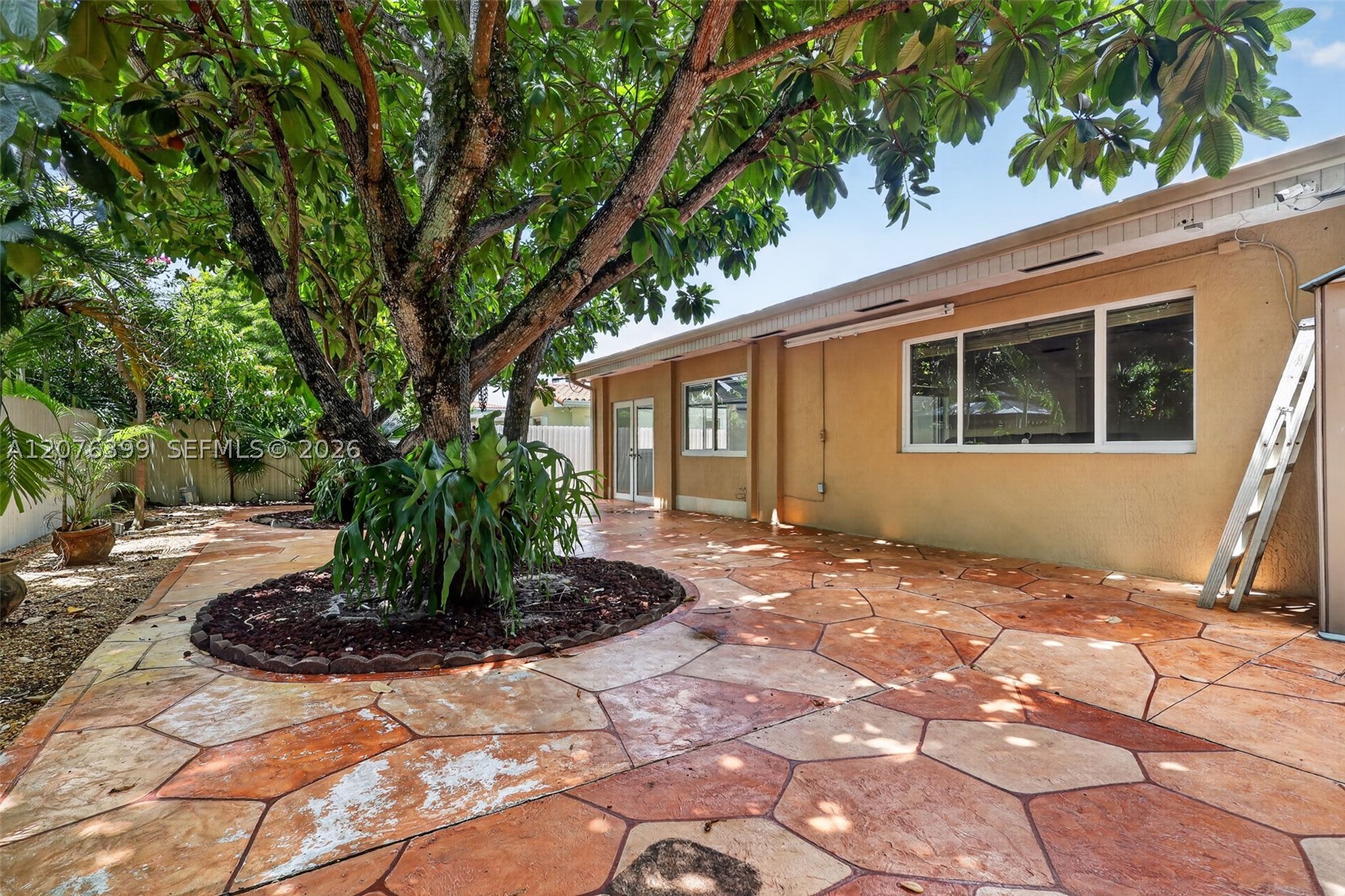8936 SW 11th St, Miami FL 33174