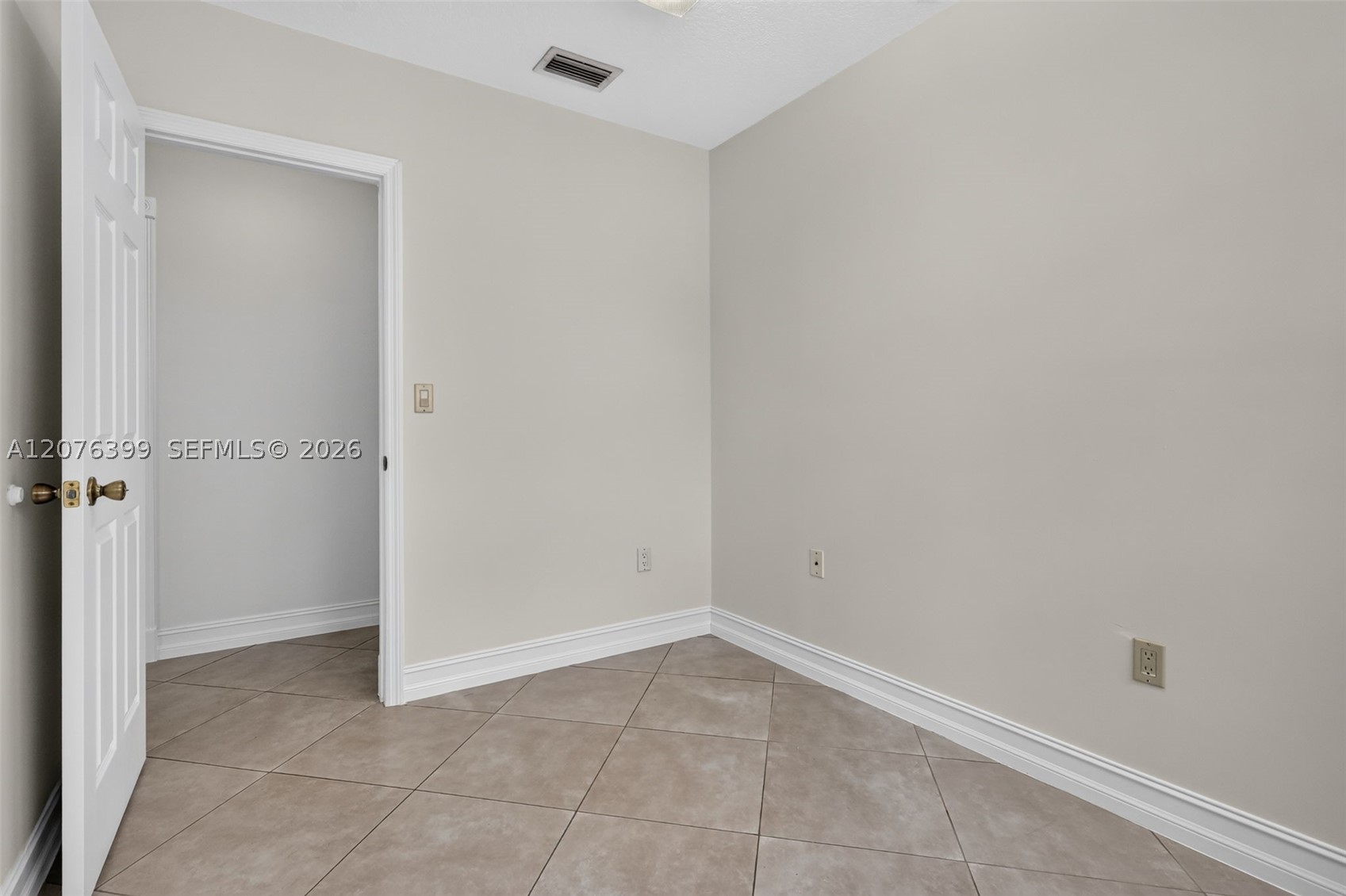 8936 SW 11th St, Miami FL 33174