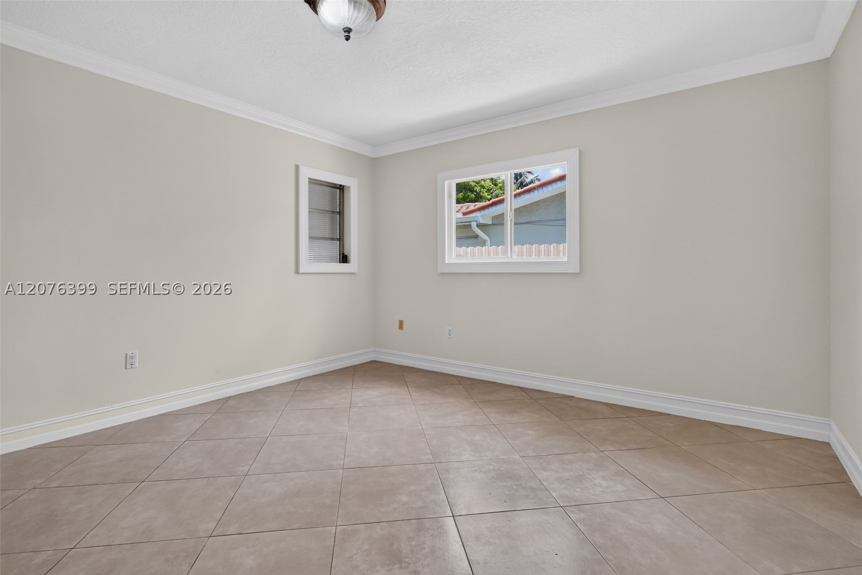 8936 SW 11th St, Miami FL 33174