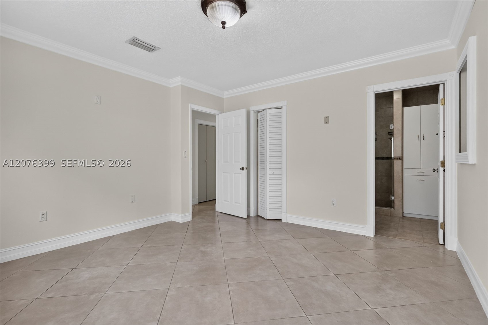 8936 SW 11th St, Miami FL 33174