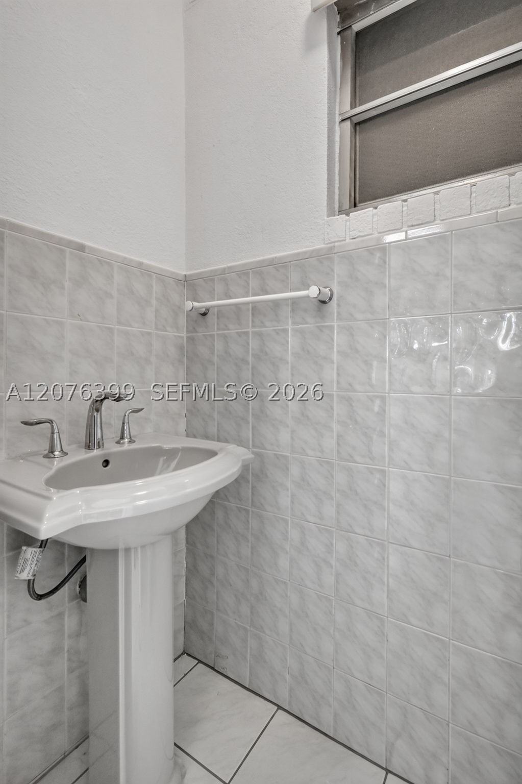 8936 SW 11th St, Miami FL 33174