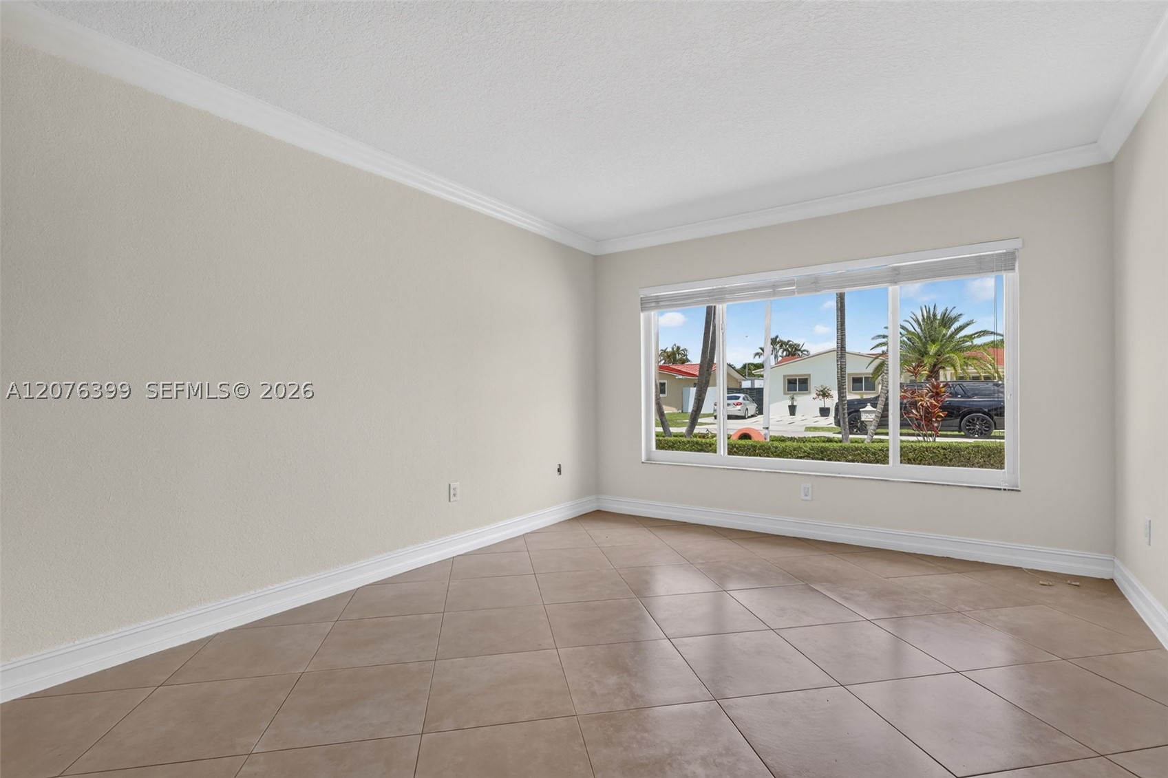 8936 SW 11th St, Miami FL 33174