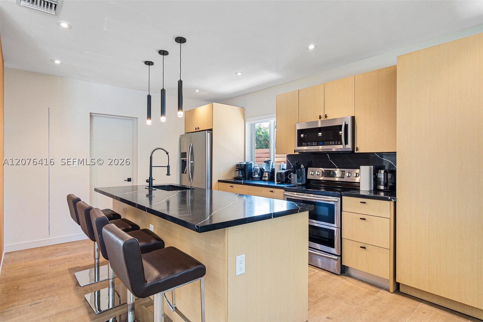 10658 NE 11th Ave, Miami Shores FL 33138