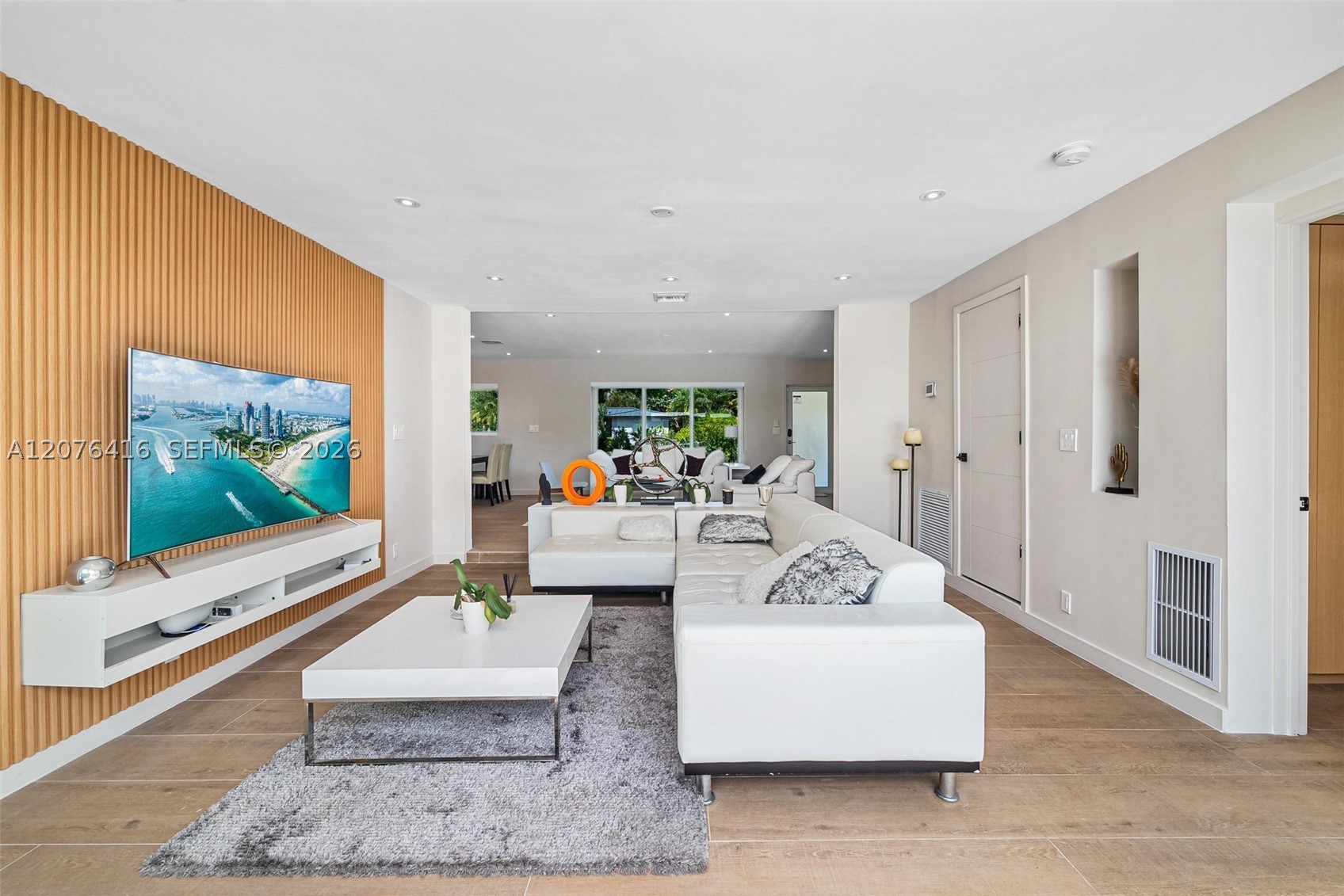 10658 NE 11th Ave, Miami Shores FL 33138