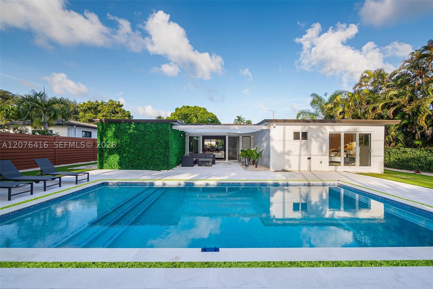 10658 NE 11th Ave, Miami Shores FL 33138