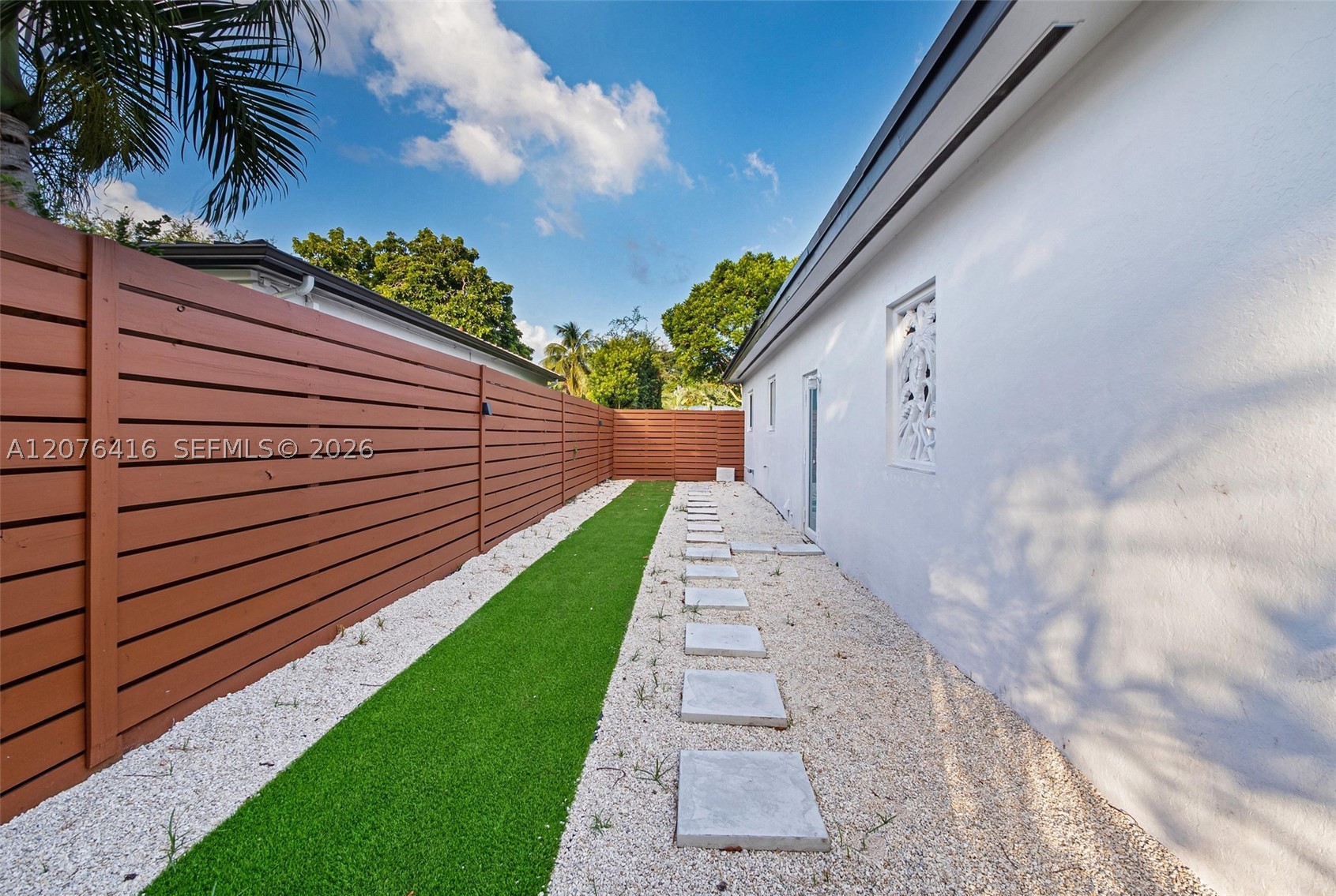 10658 NE 11th Ave, Miami Shores FL 33138