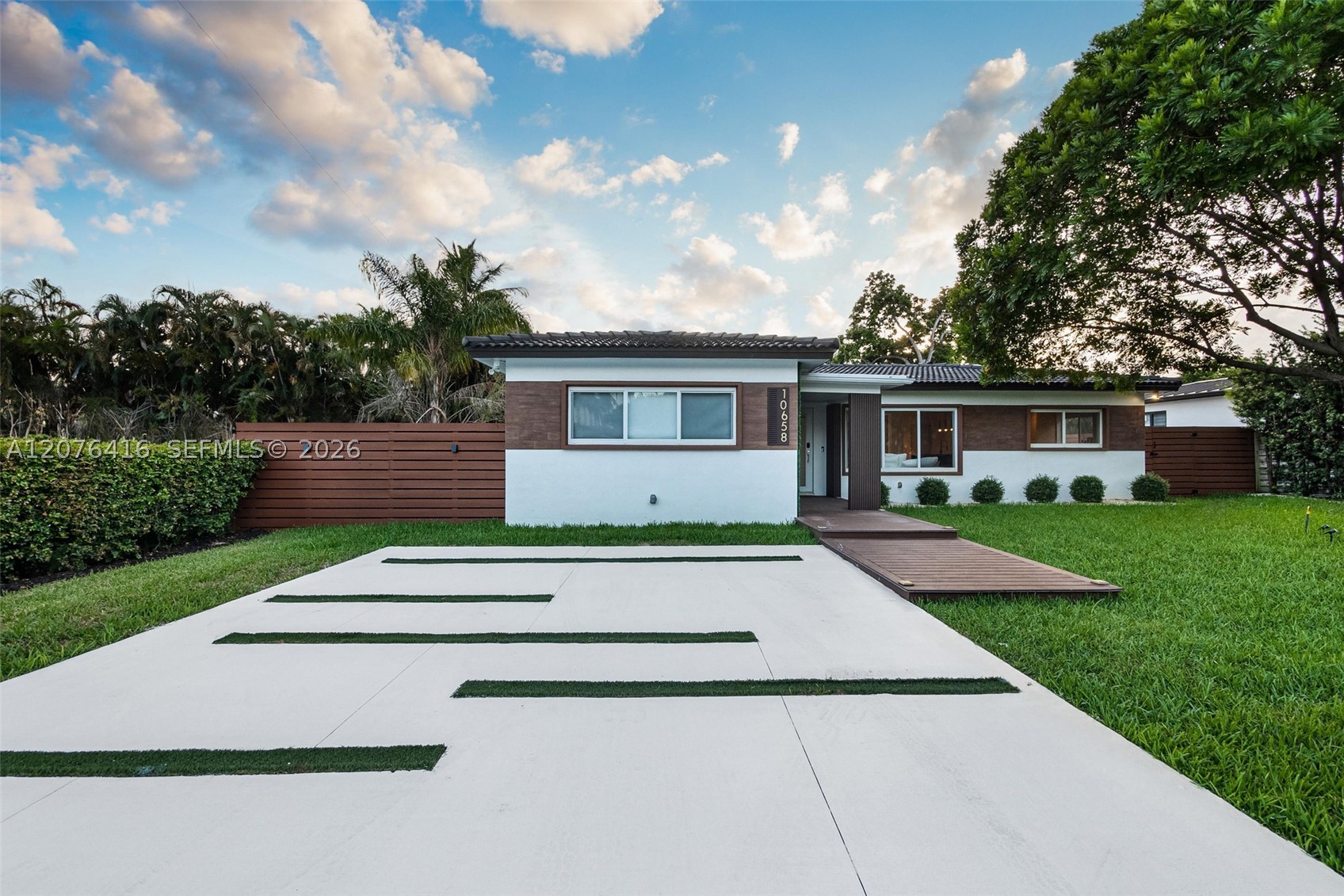 10658 NE 11th Ave, Miami Shores FL 33138