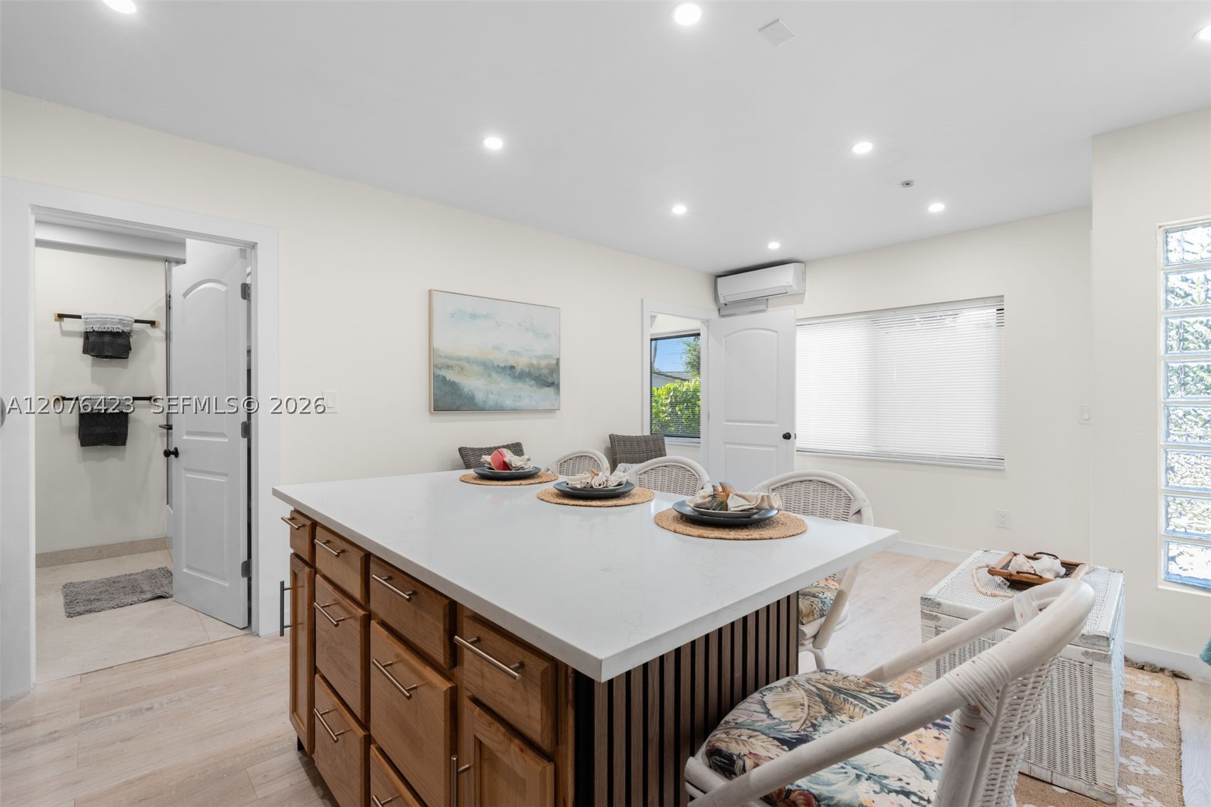 516 NE 6th Ave, Deerfield Beach FL 33441