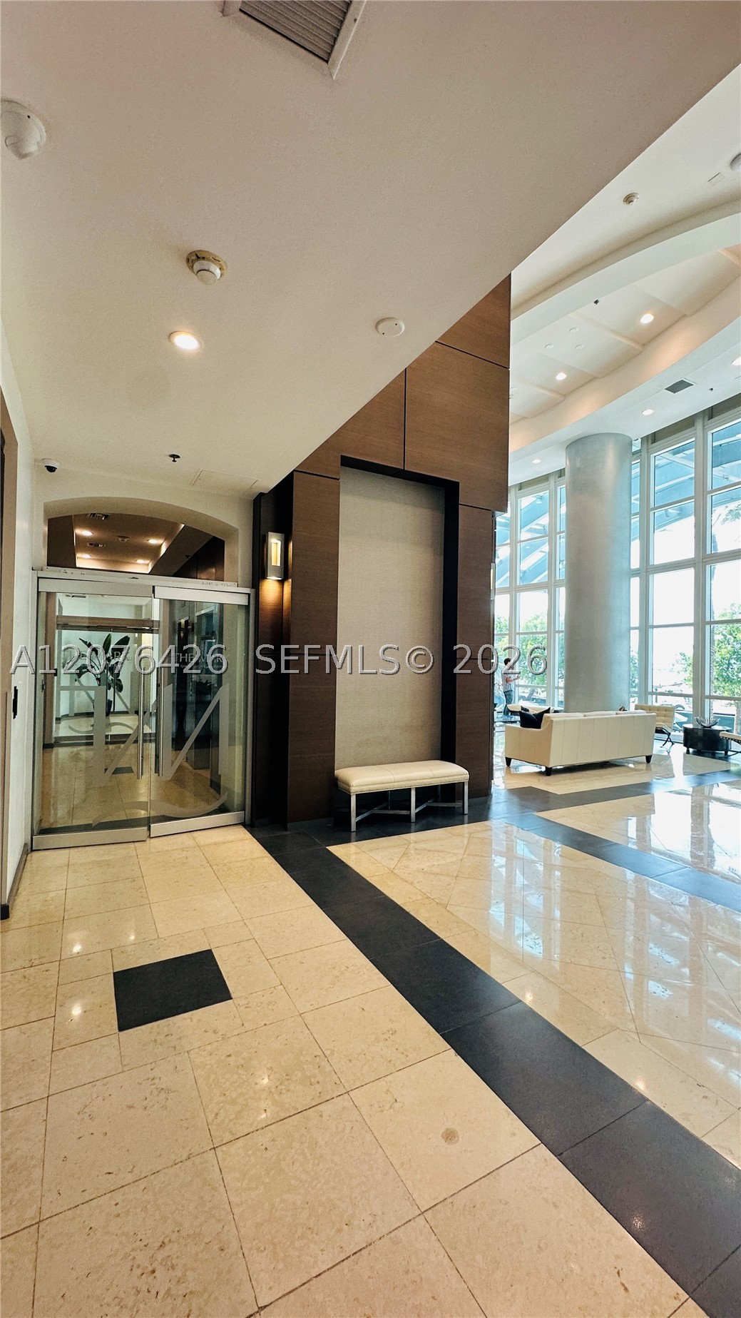 1155 Brickell Bay Dr #1906, Miami FL 33131