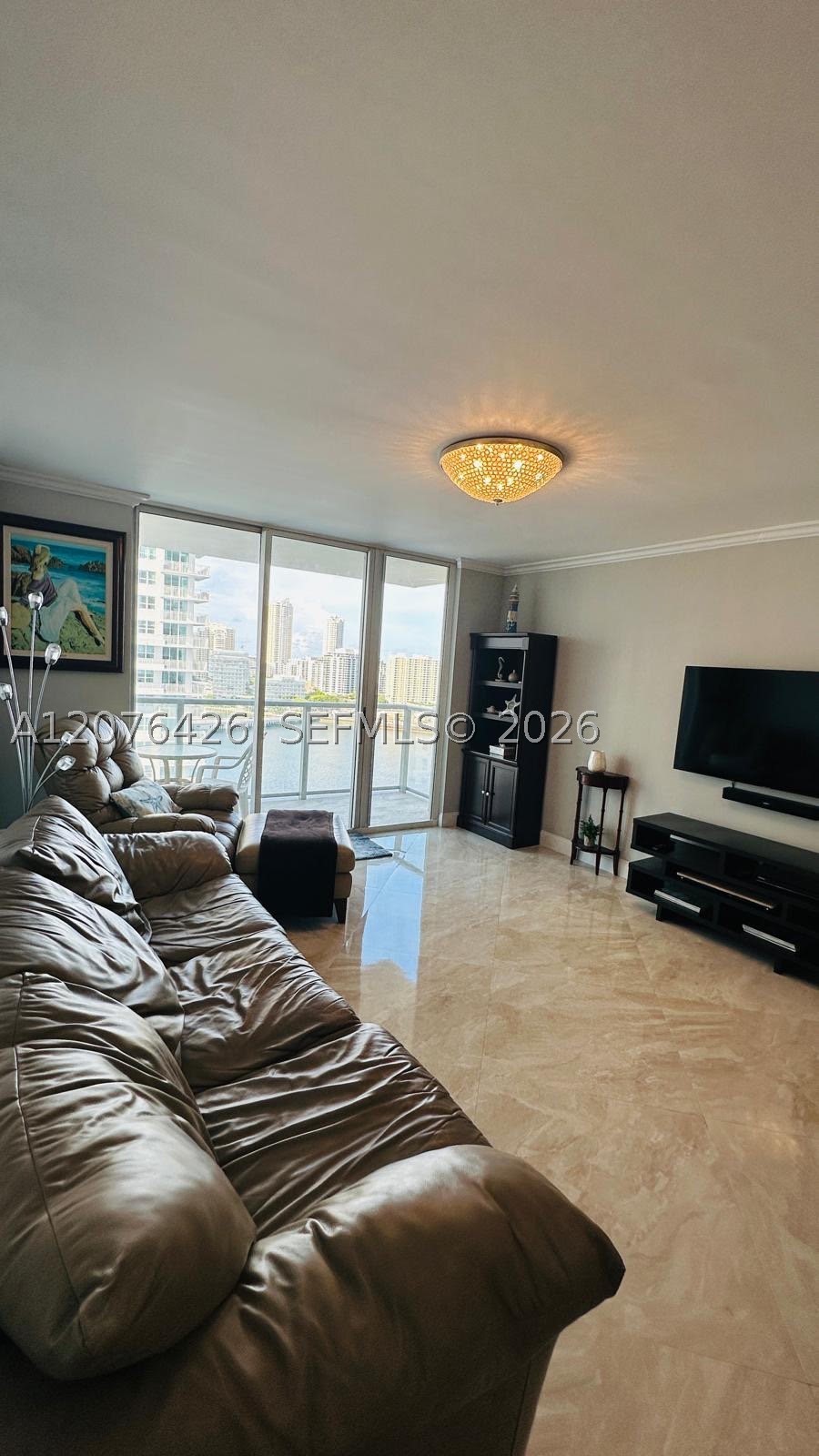 1155 Brickell Bay Dr #1906, Miami FL 33131