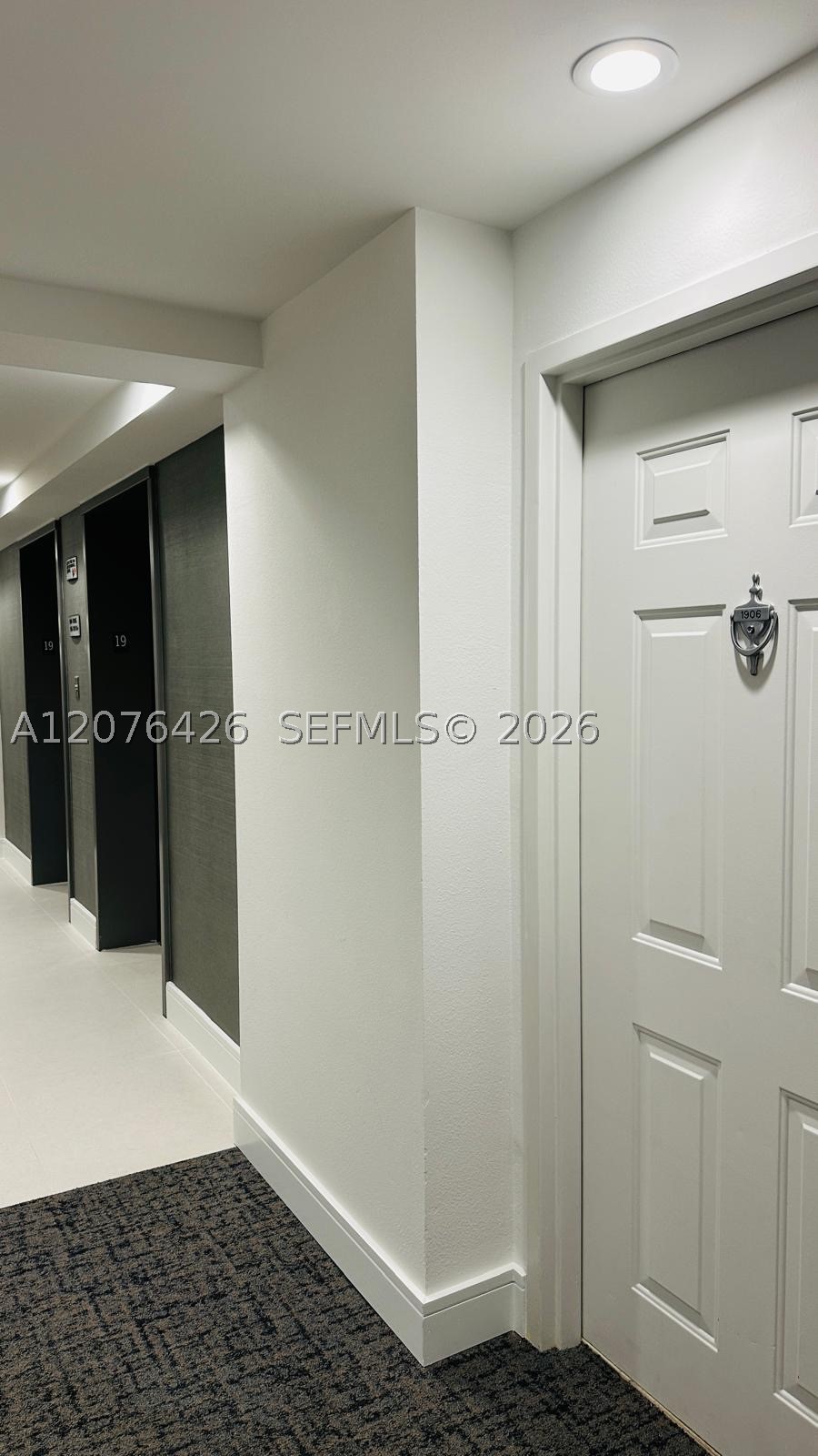 1155 Brickell Bay Dr #1906, Miami FL 33131