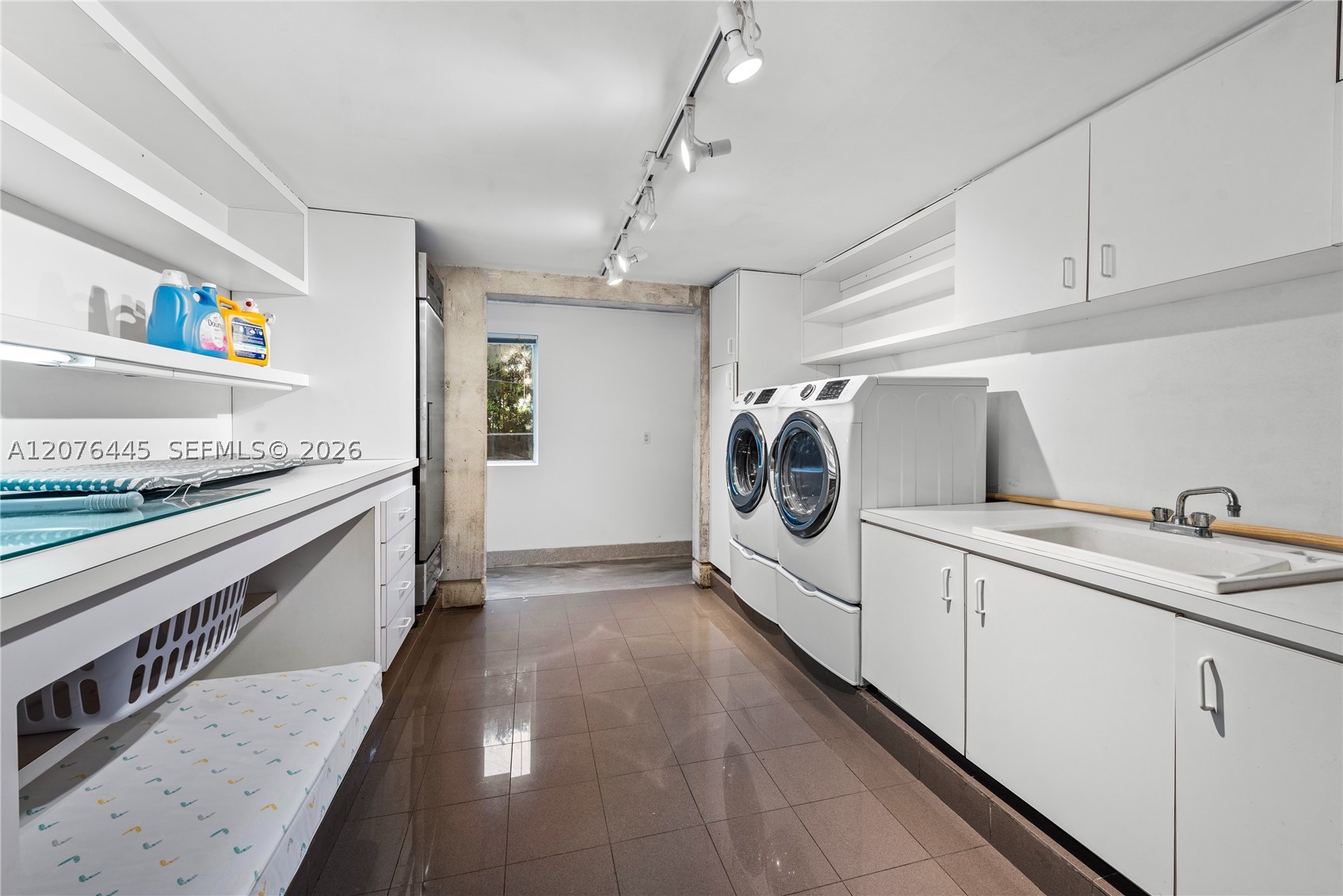 1606 S Bayshore Dr #1606, Miami FL 33133