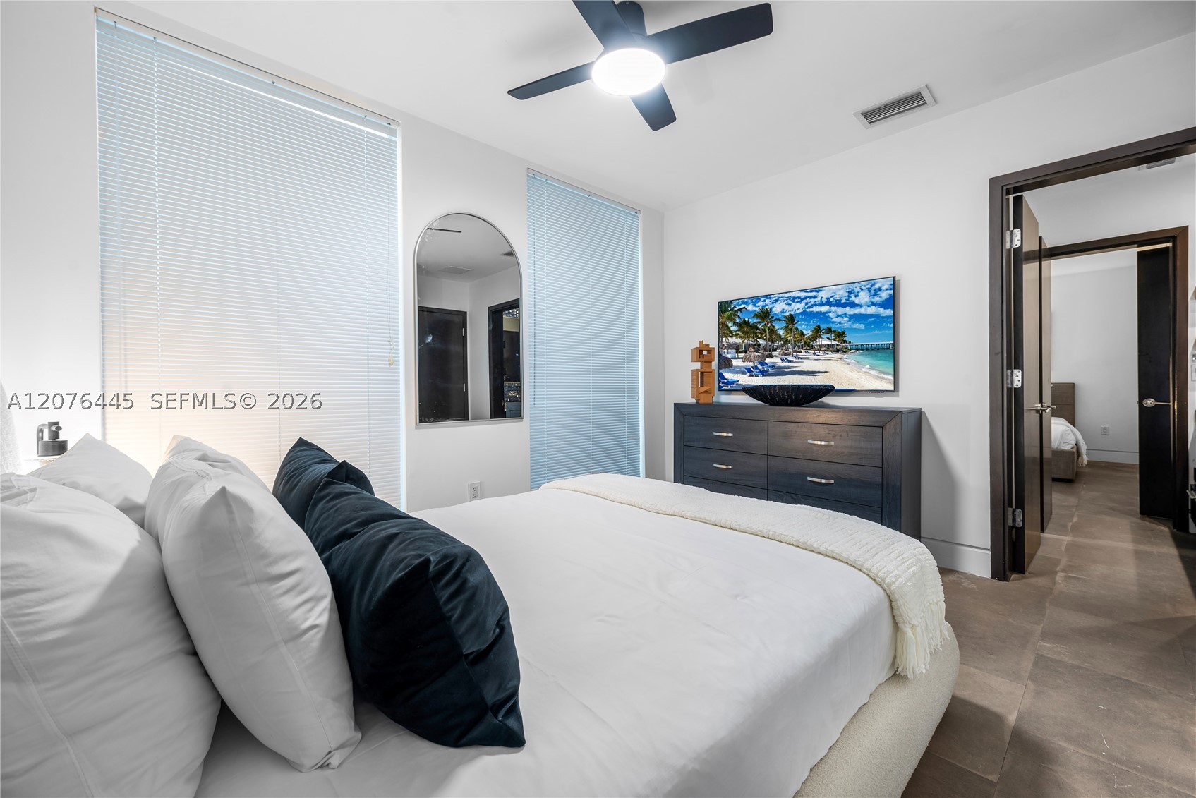 1606 S Bayshore Dr #1606, Miami FL 33133