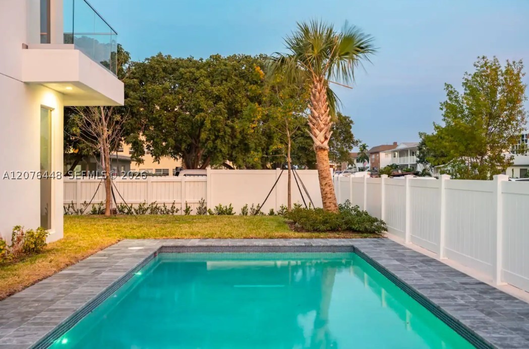 1000 N Riverside Dr, Pompano Beach FL 33062