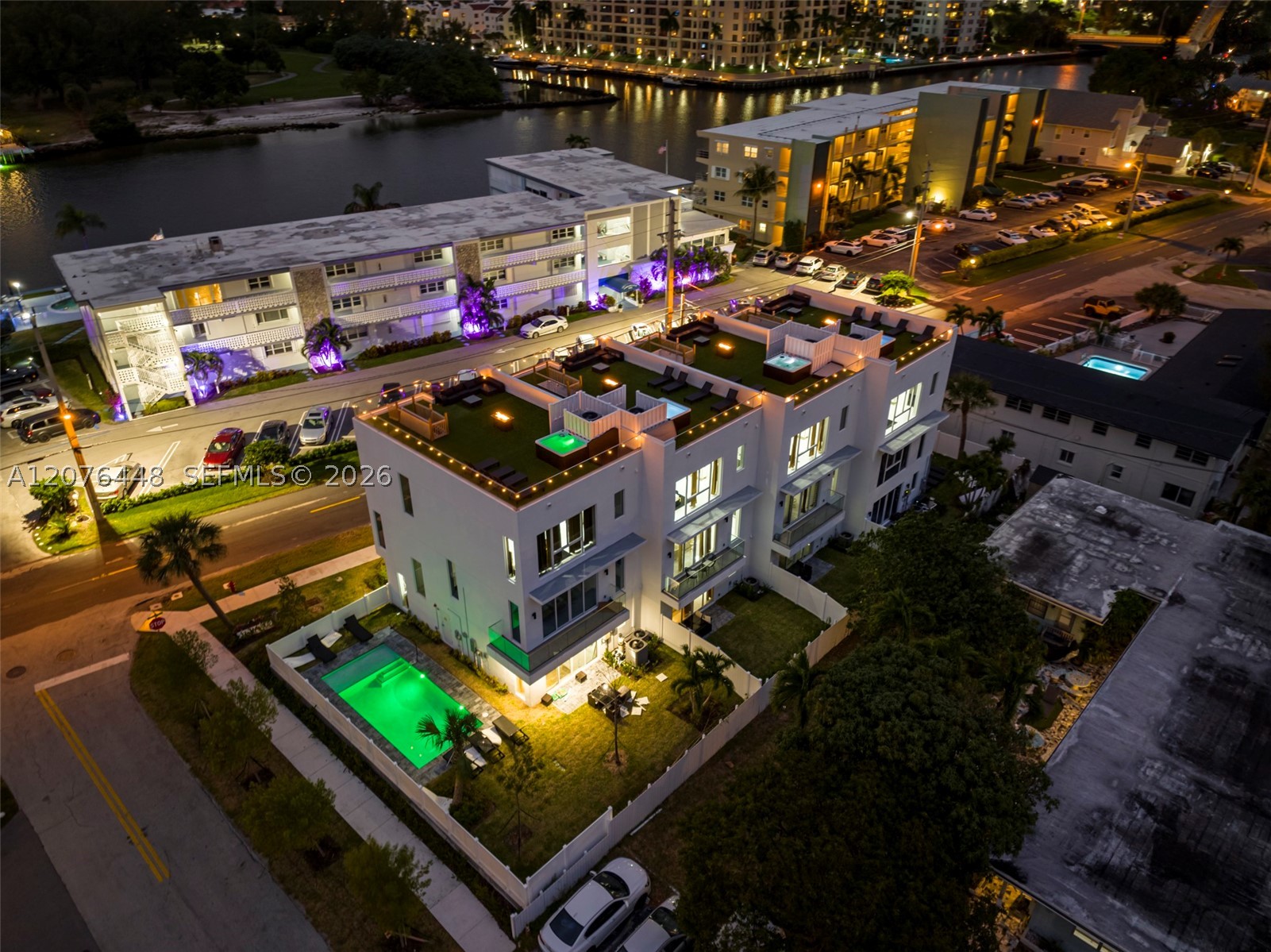 1000 N Riverside Dr, Pompano Beach FL 33062