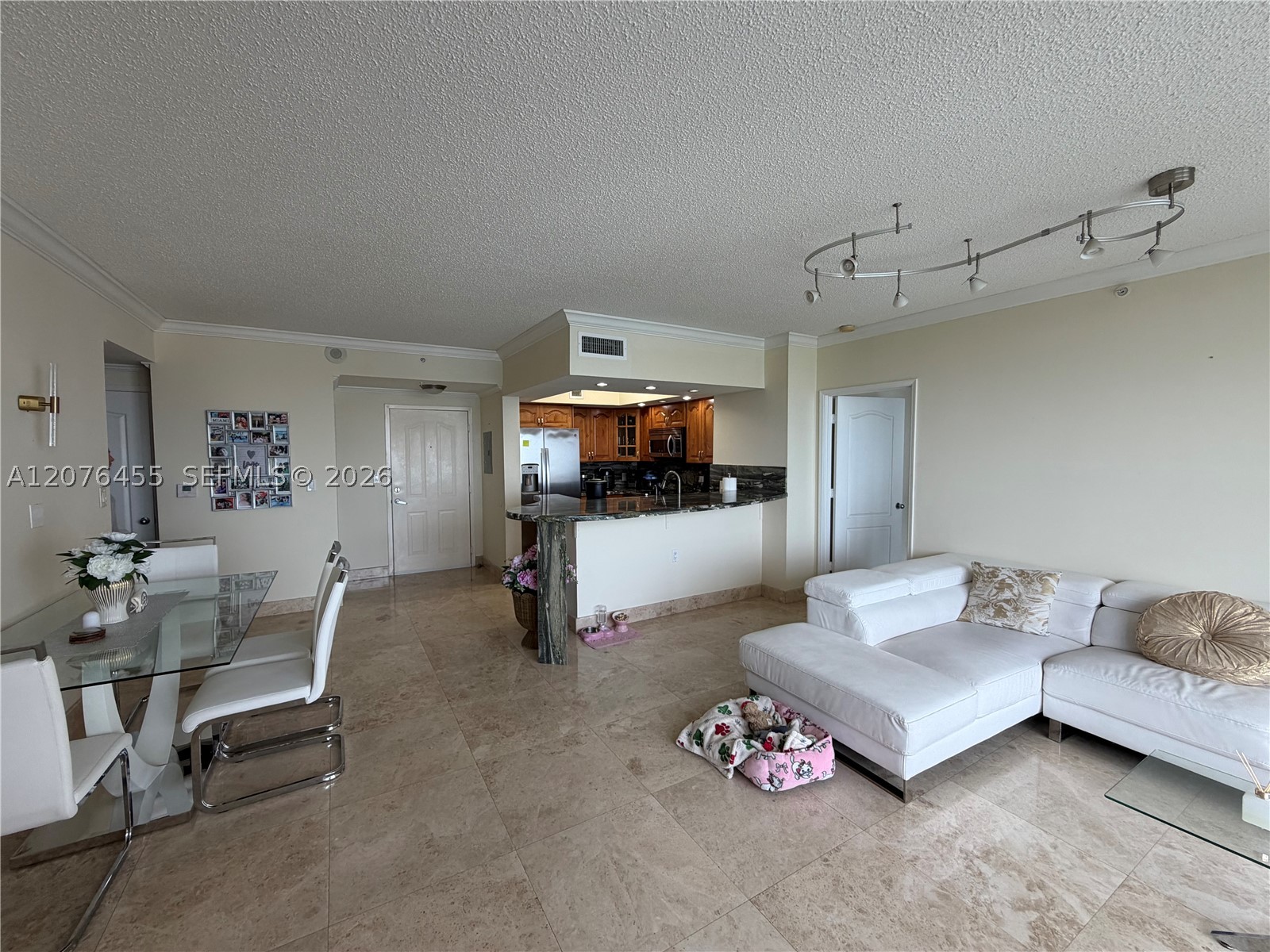 5077 NW 7th St #1202, Miami FL 33126
