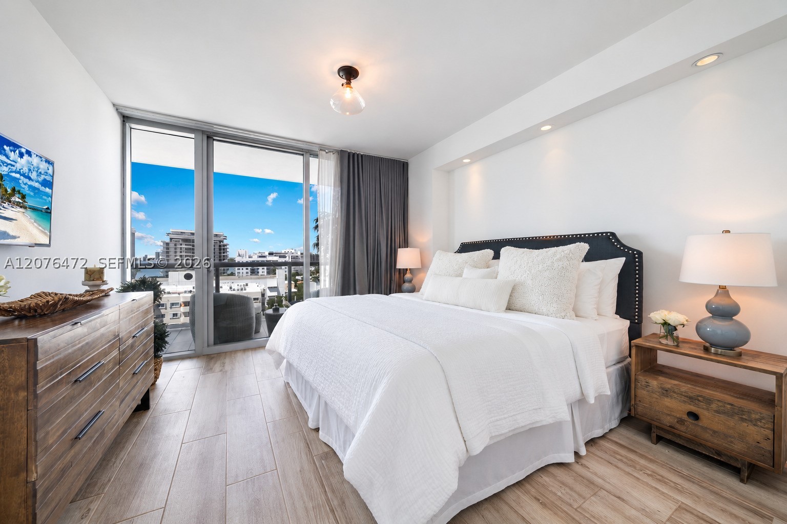 6799 Collins Ave #701, Miami Beach FL 33141