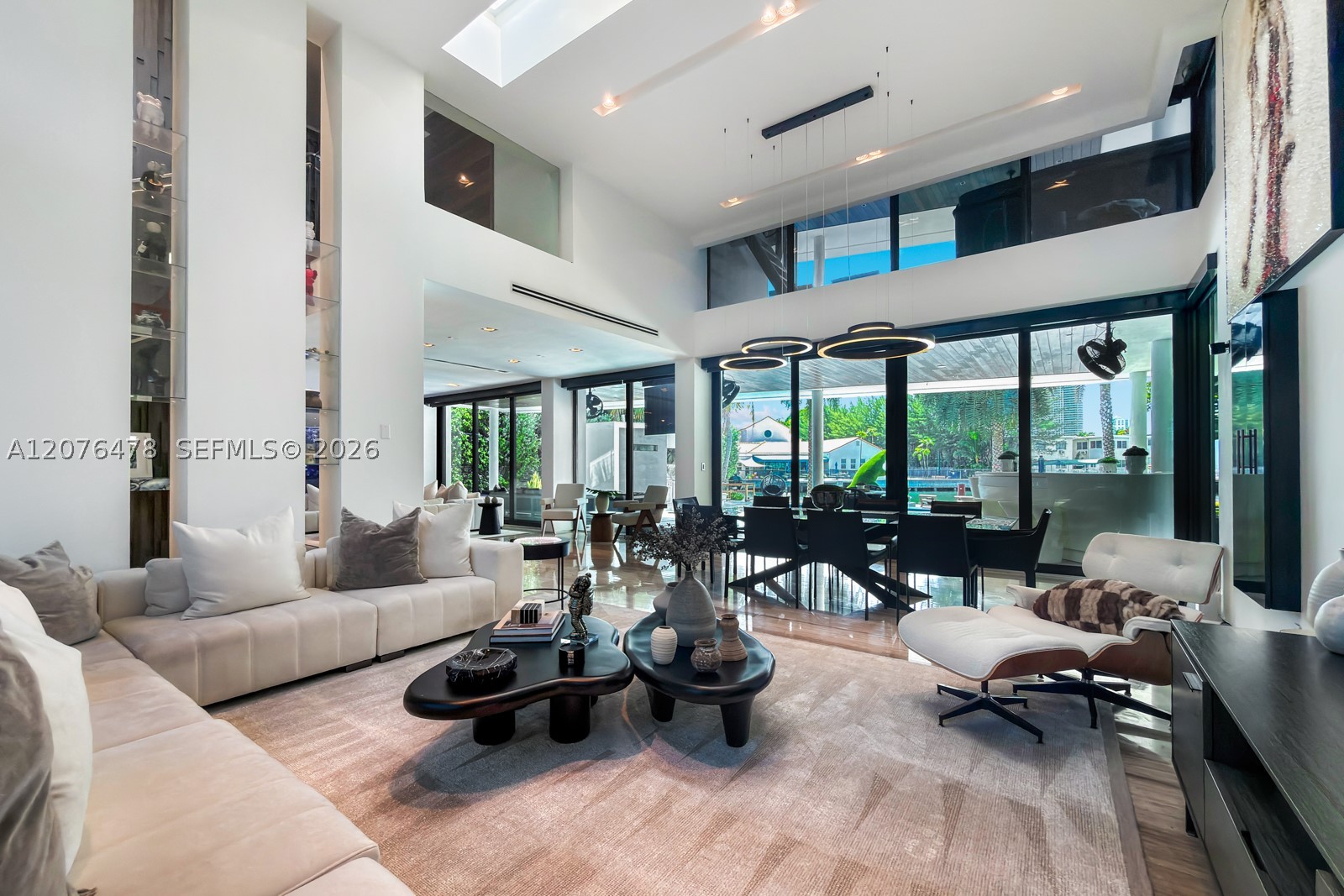 528 Lakeview Ct, Miami Beach FL 33140