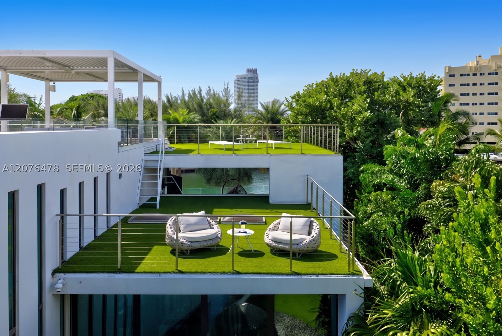 528 Lakeview Ct, Miami Beach FL 33140