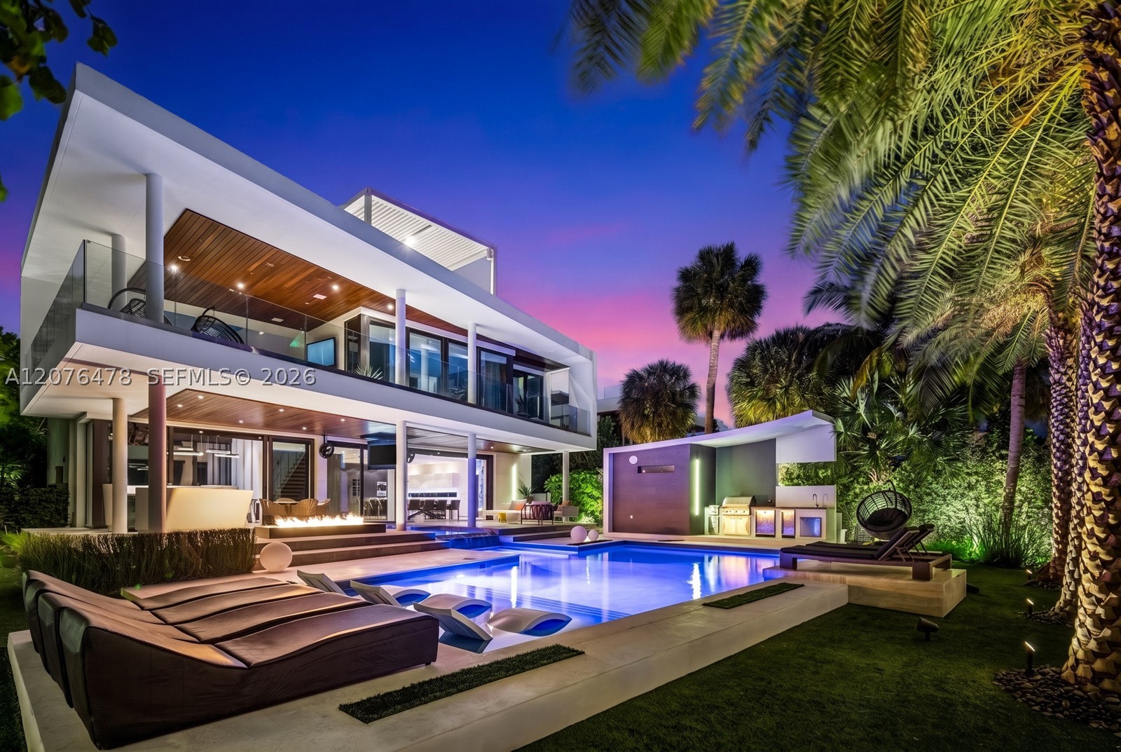 528 Lakeview Ct, Miami Beach FL 33140