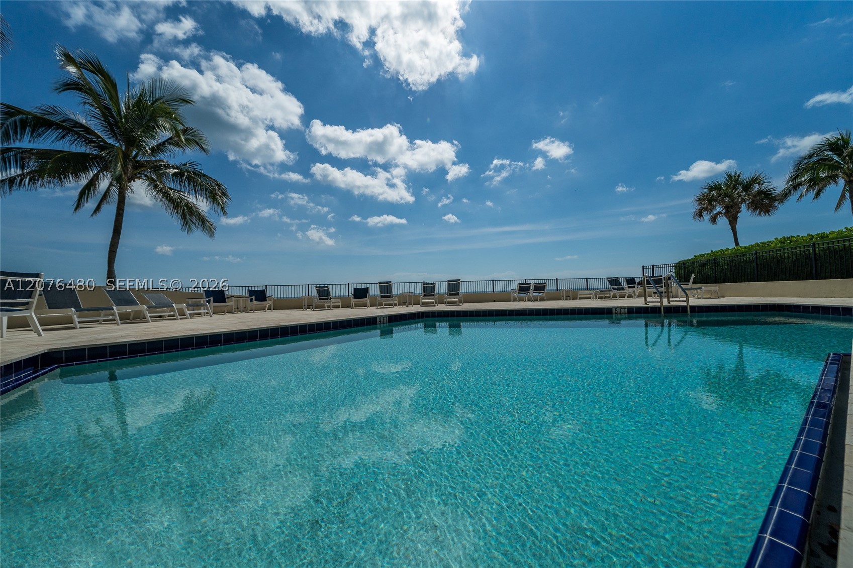 200 Beach Rd #701, Tequesta FL 33469