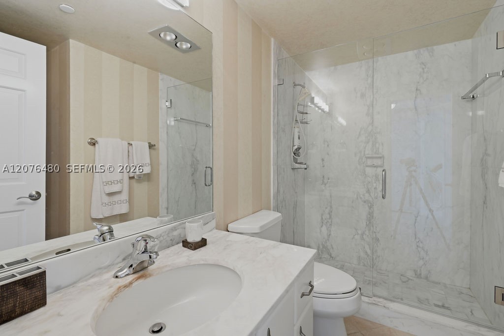 200 Beach Rd #701, Tequesta FL 33469