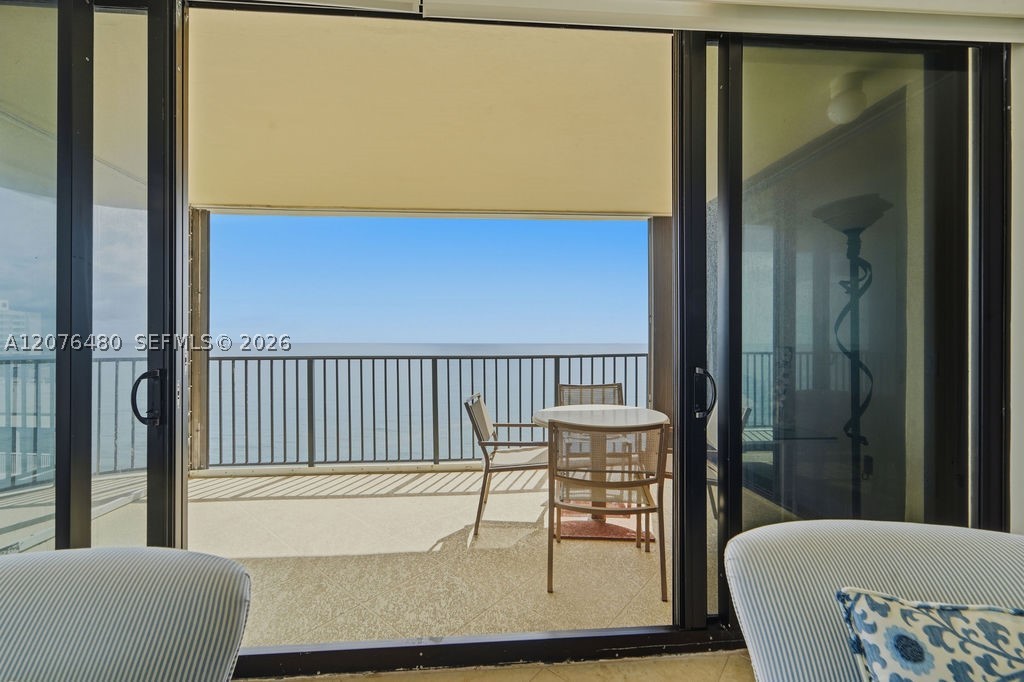 200 Beach Rd #701, Tequesta FL 33469