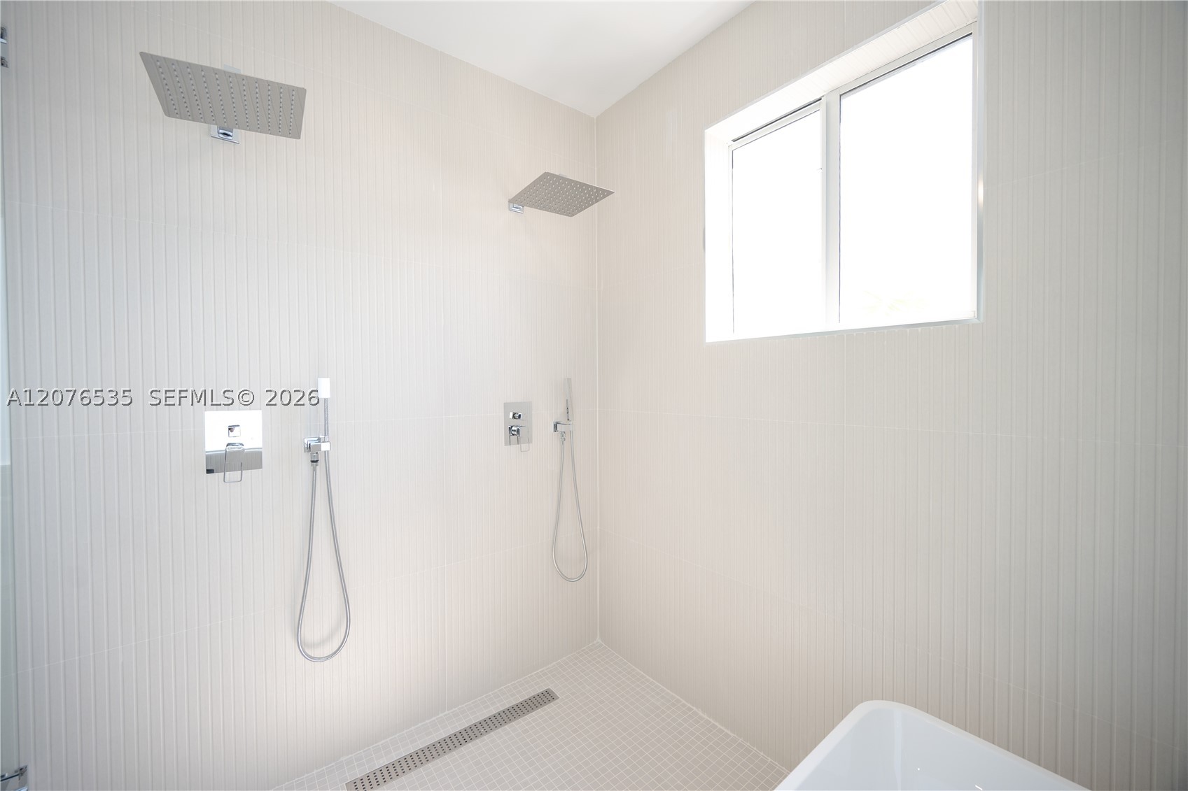 10381 NW 67th Ter, Doral FL 33178