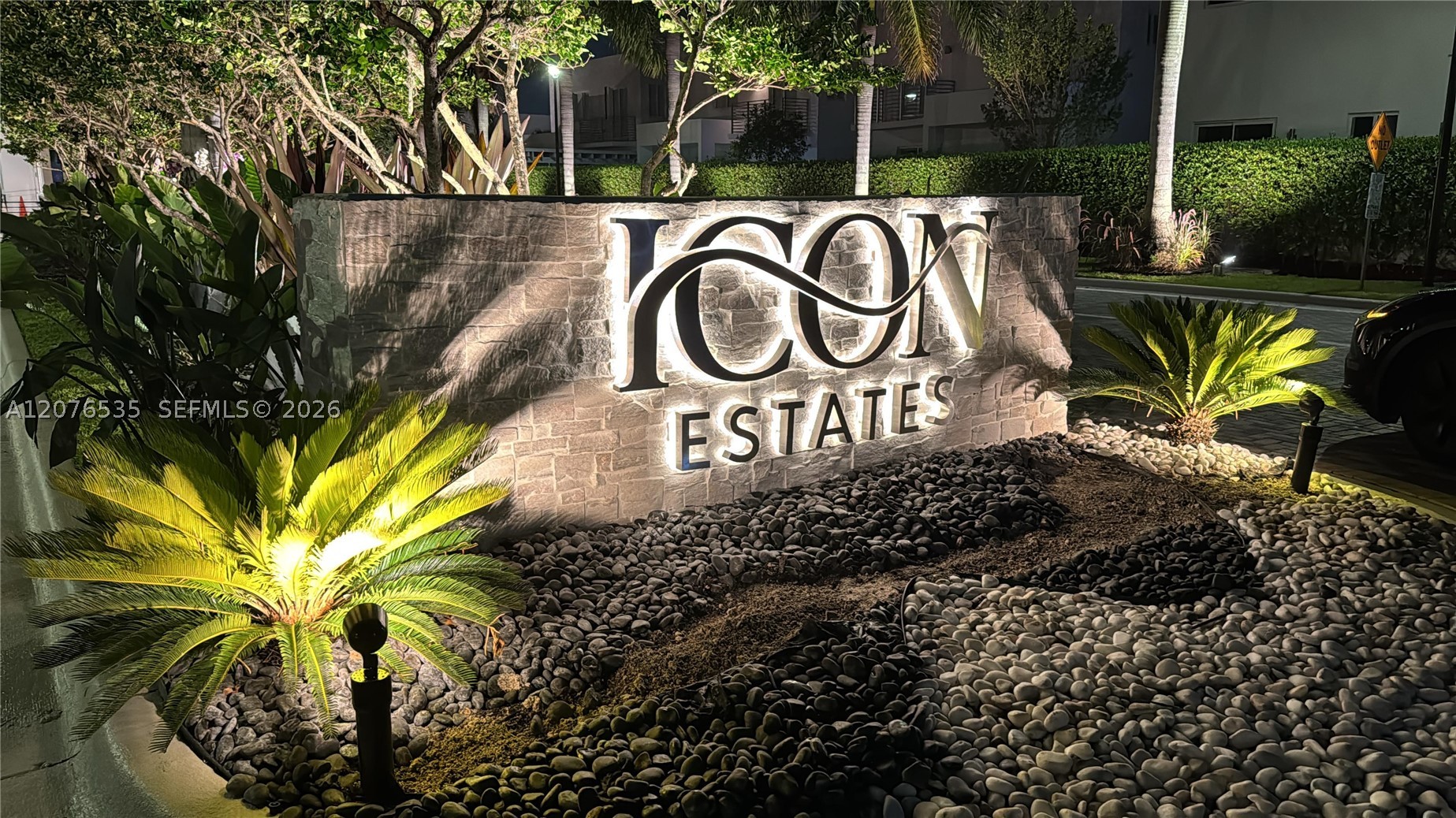 10381 NW 67th Ter, Doral FL 33178