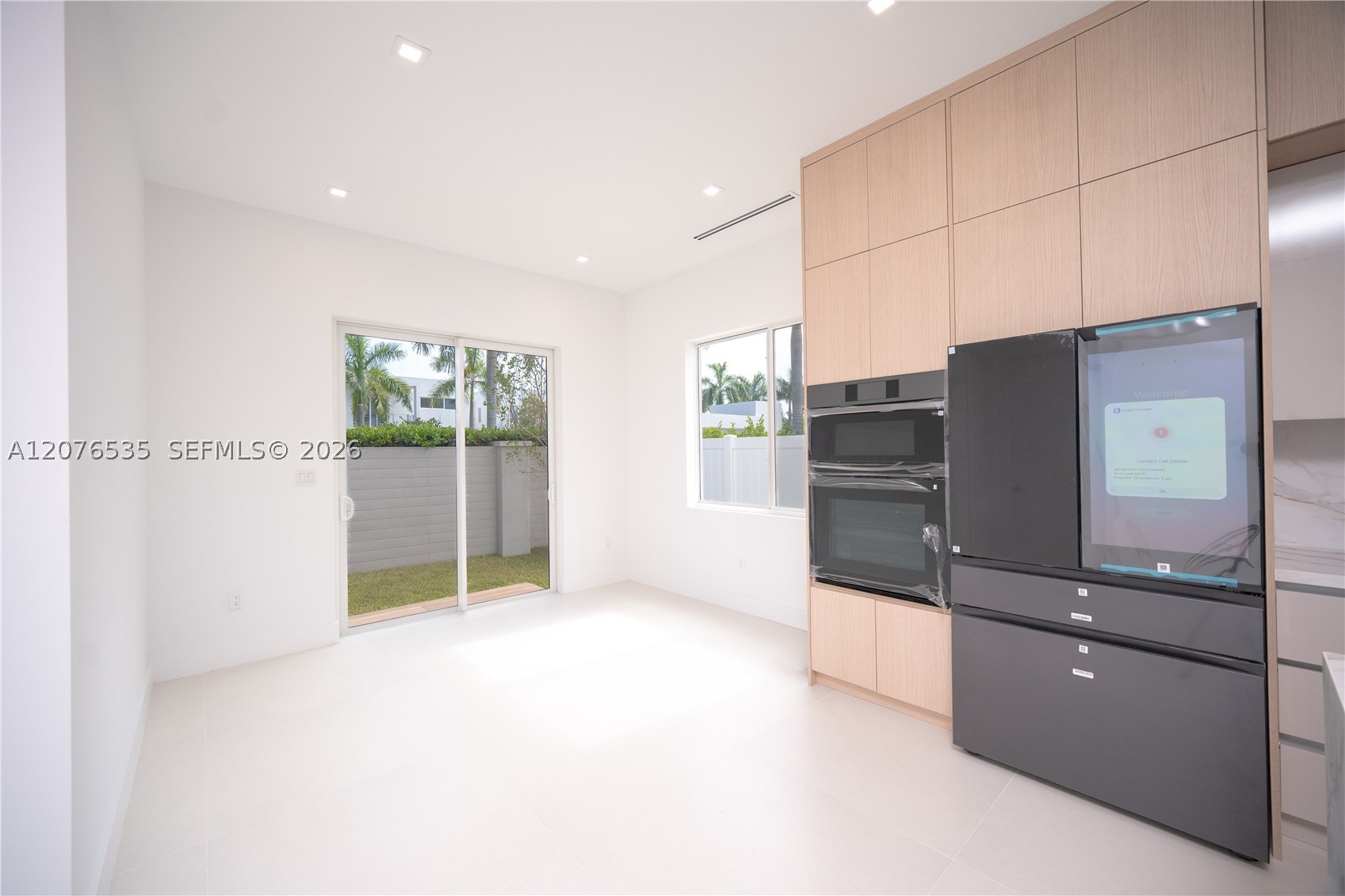 10381 NW 67th Ter, Doral FL 33178