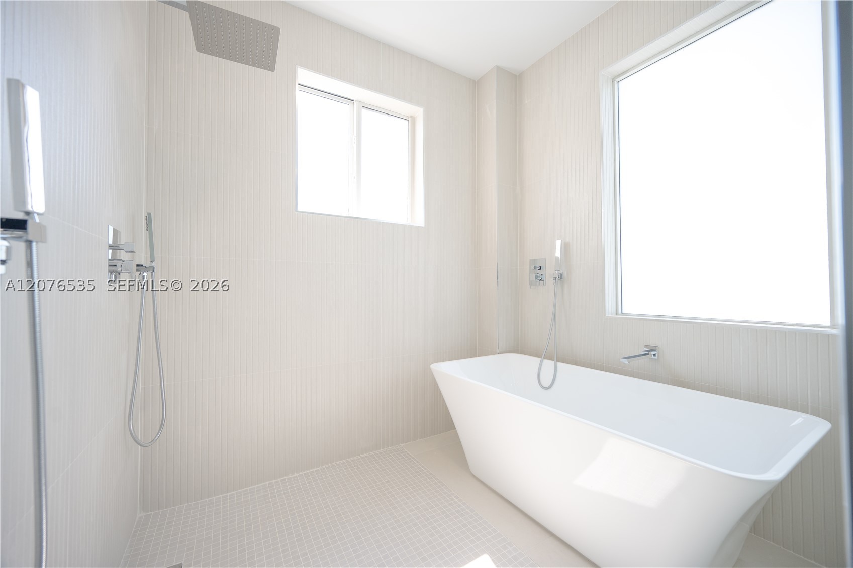 10381 NW 67th Ter, Doral FL 33178