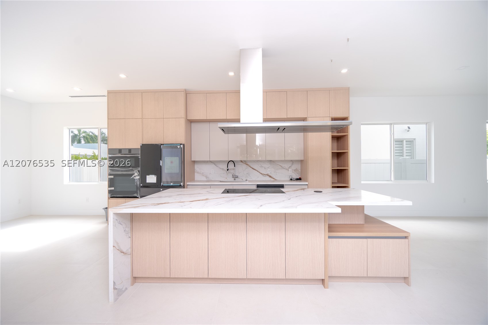 10381 NW 67th Ter, Doral FL 33178