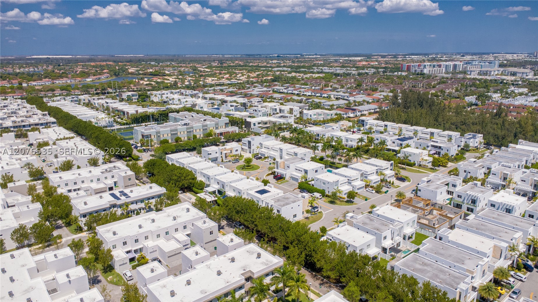 10381 NW 67th Ter, Doral FL 33178